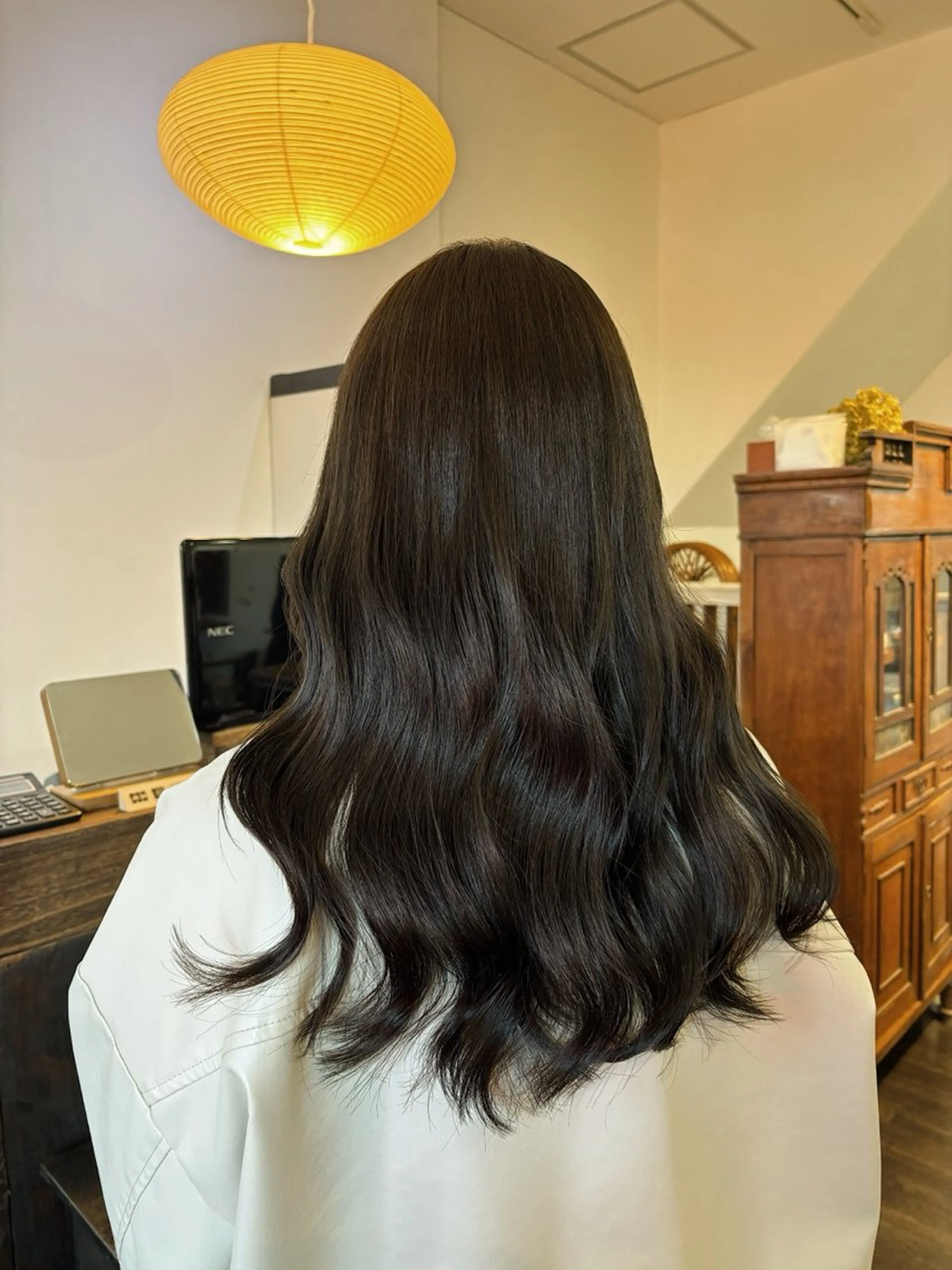 ロング 三國 栞音のヘアスタイル