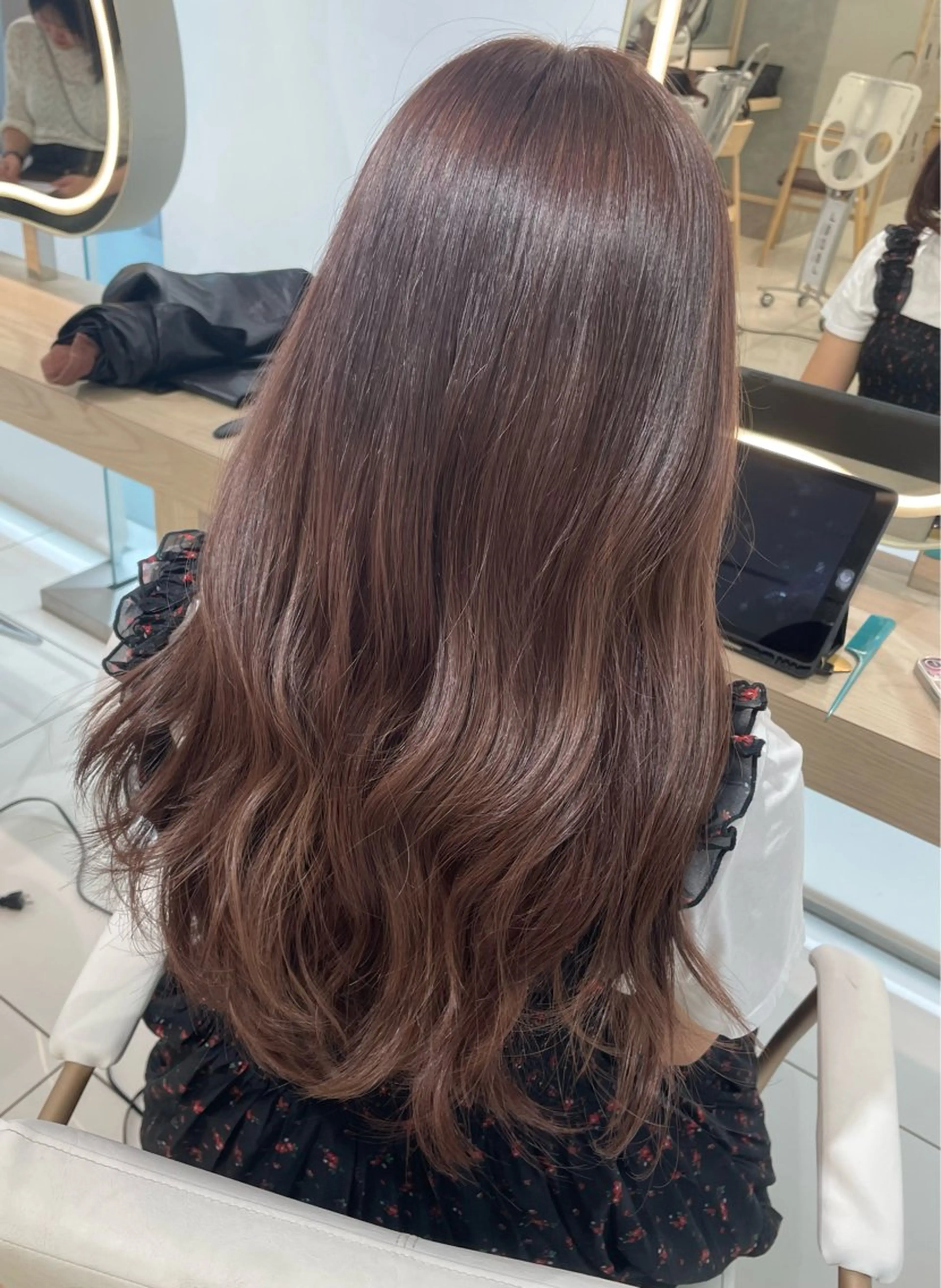 【ロング限定】カット➕カラー➕1ステップトリートメント　🦋透明感カラーはぜひお任せください🦋の写真