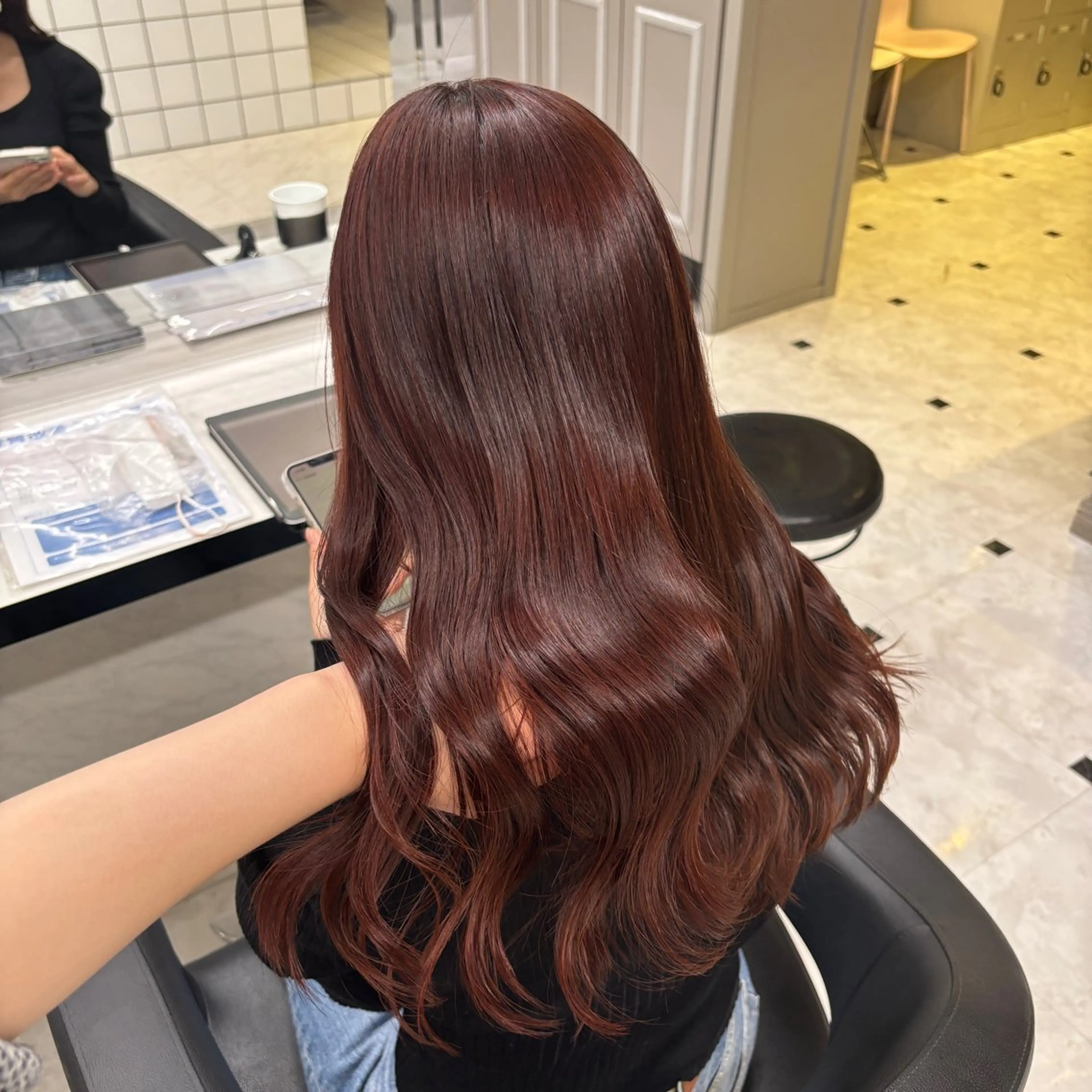 ロング カラー ブリーチ ダブルカラー ブリーチなしカラー ロング ヘアカラー 💙ハイトーン韓国風 色白ヘア💙manaのヘアスタイル