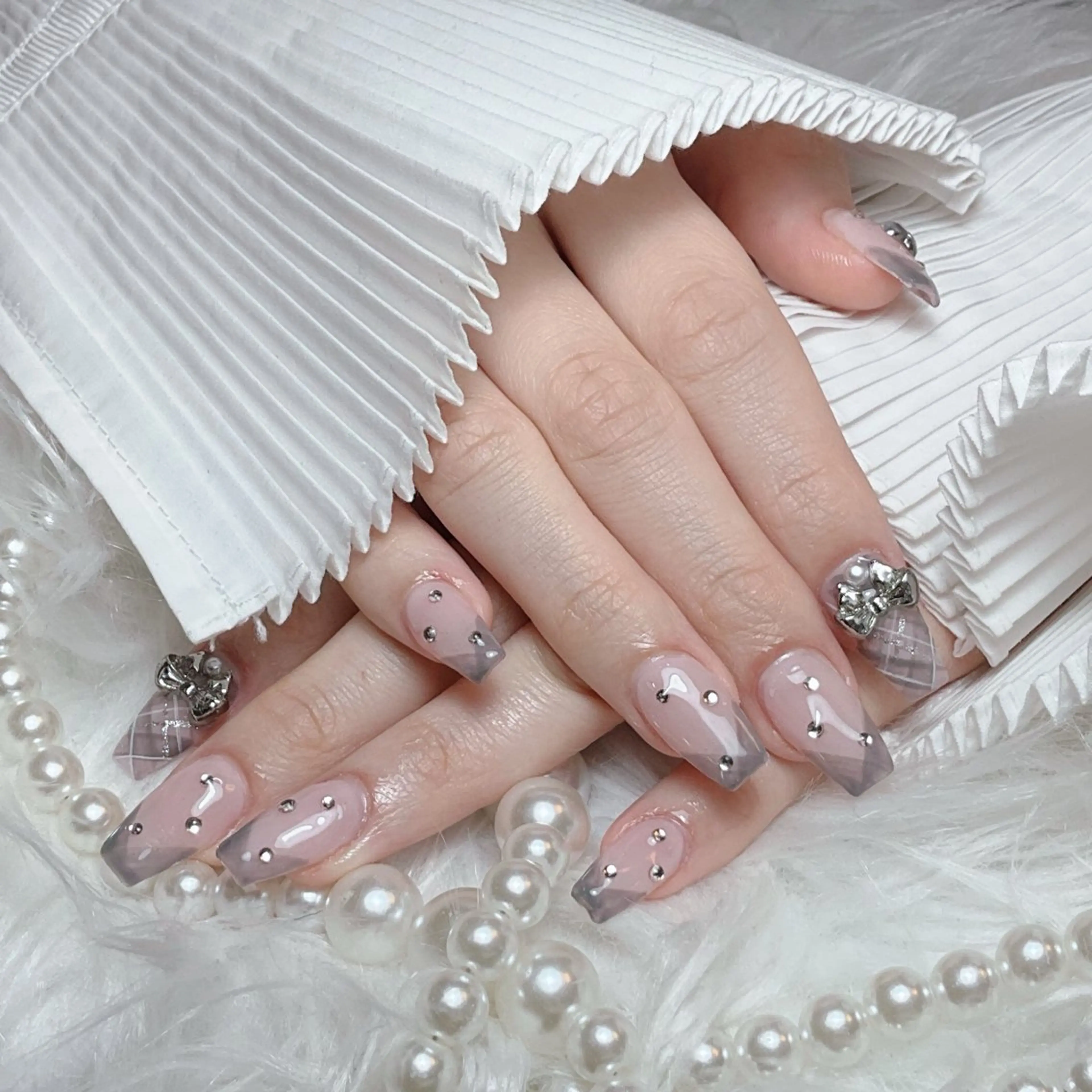 ネイル 🌈Yun nail hyejin💋のネイルデザイン