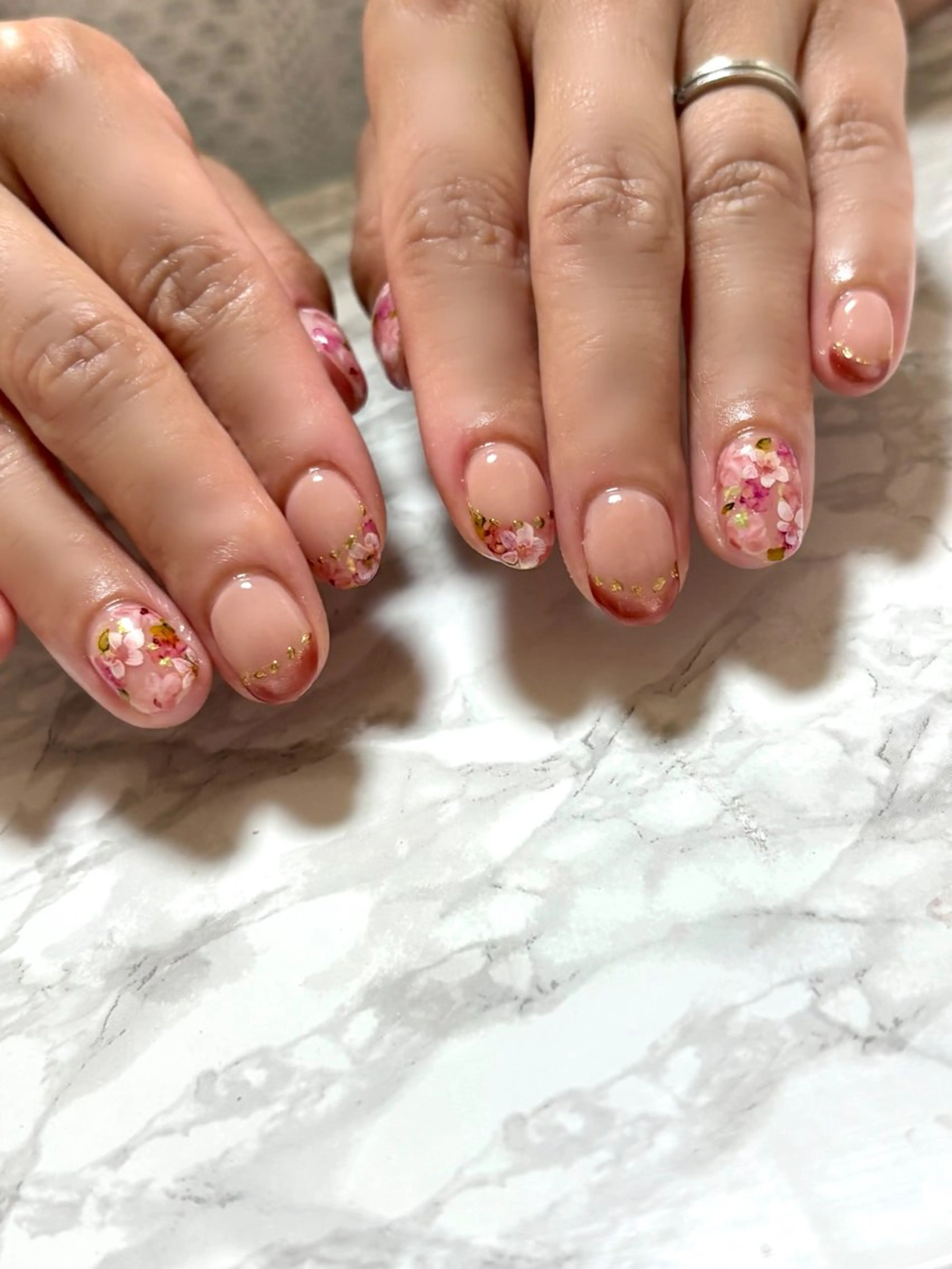 ネイル アートネイル フラワーネイル ハンドネイル nail salon アルストロメリアのネイルデザイン