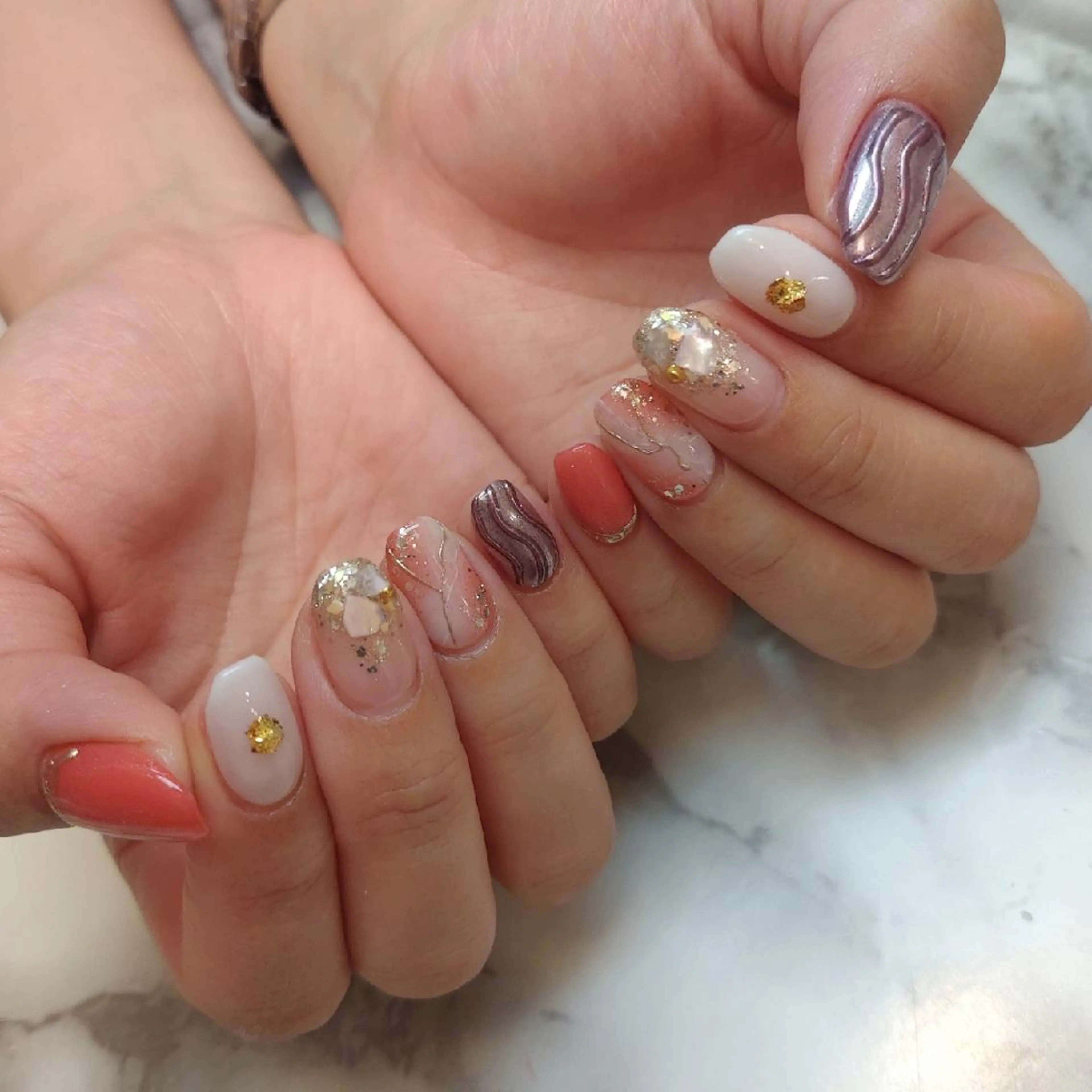 ネイル キラキラネイル ジェヌインネイル 河内のネイルデザイン