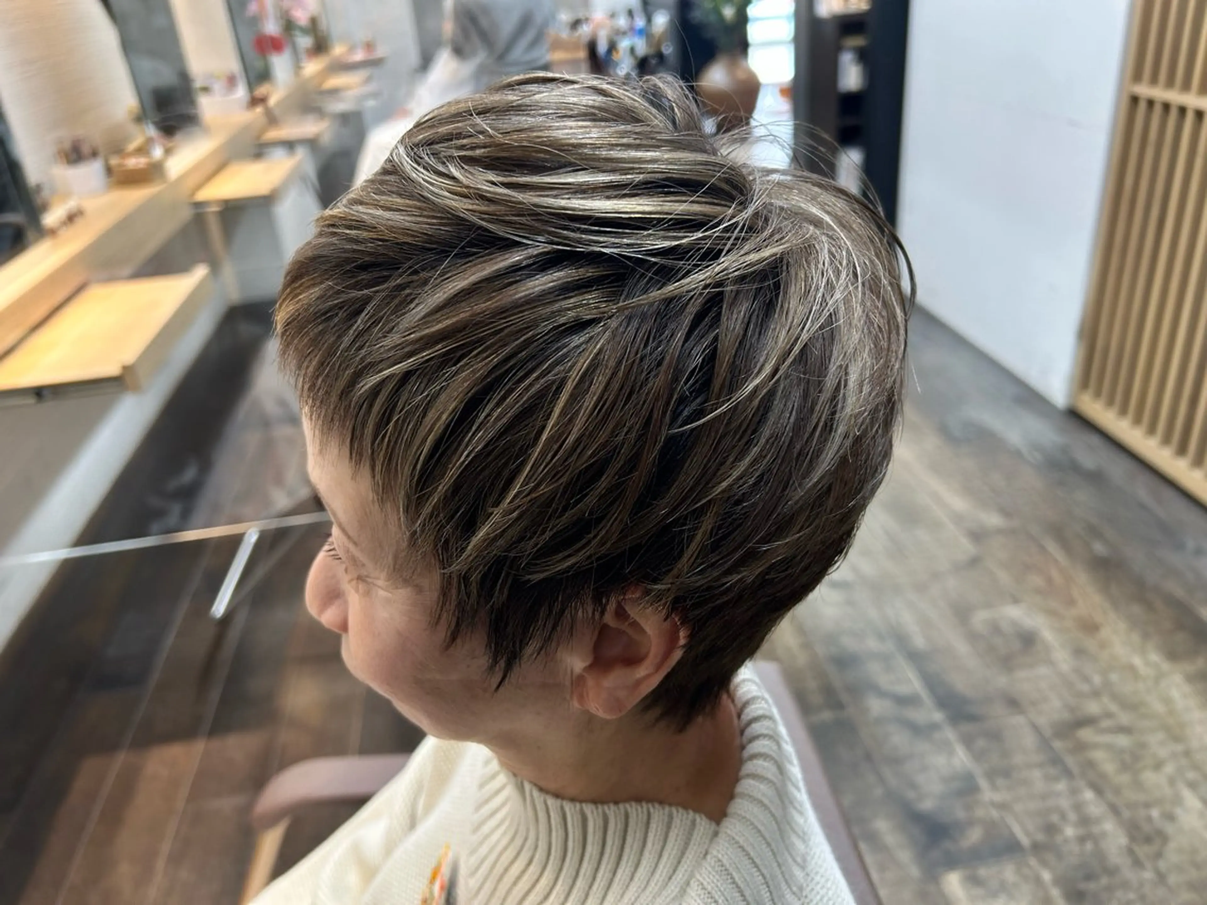 ショート 帰国しました🌏✈️ 西本 緋那乃のヘアスタイル