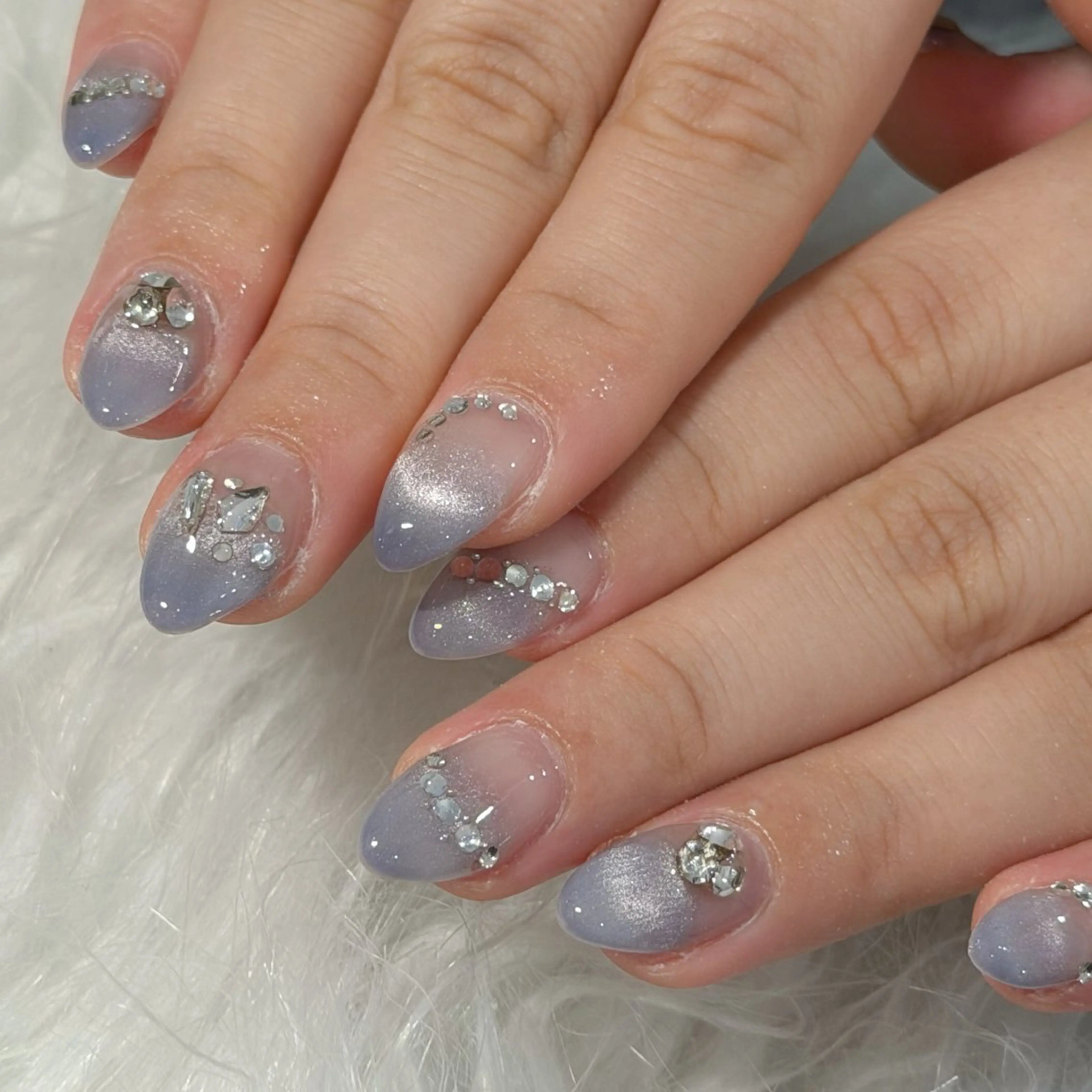 ネイル ハンドネイル フットネイル LAVISH nanamiのネイルデザイン
