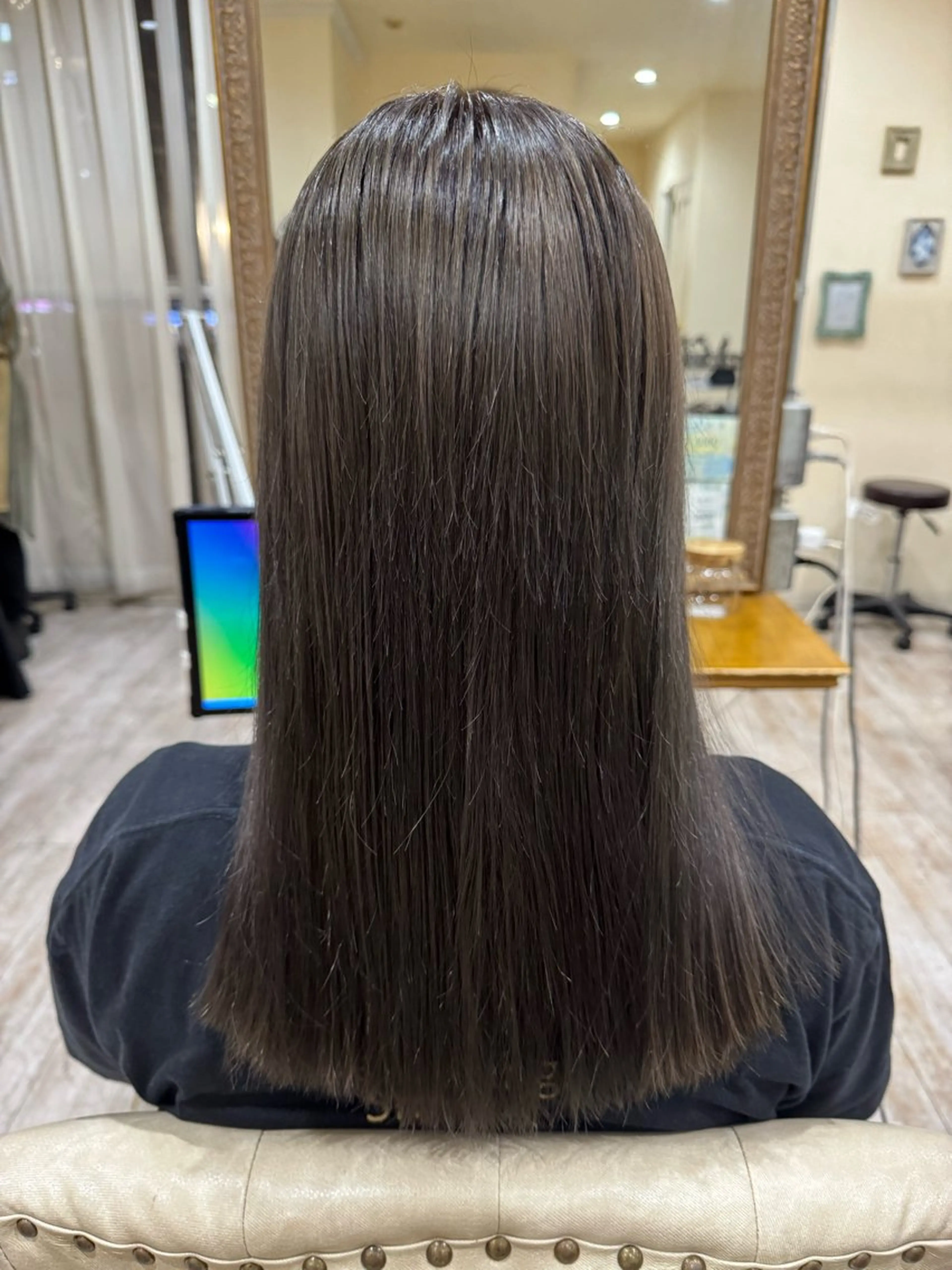 カラー ブリーチ トリートメント ゆこ カラーモデルのヘアスタイル
