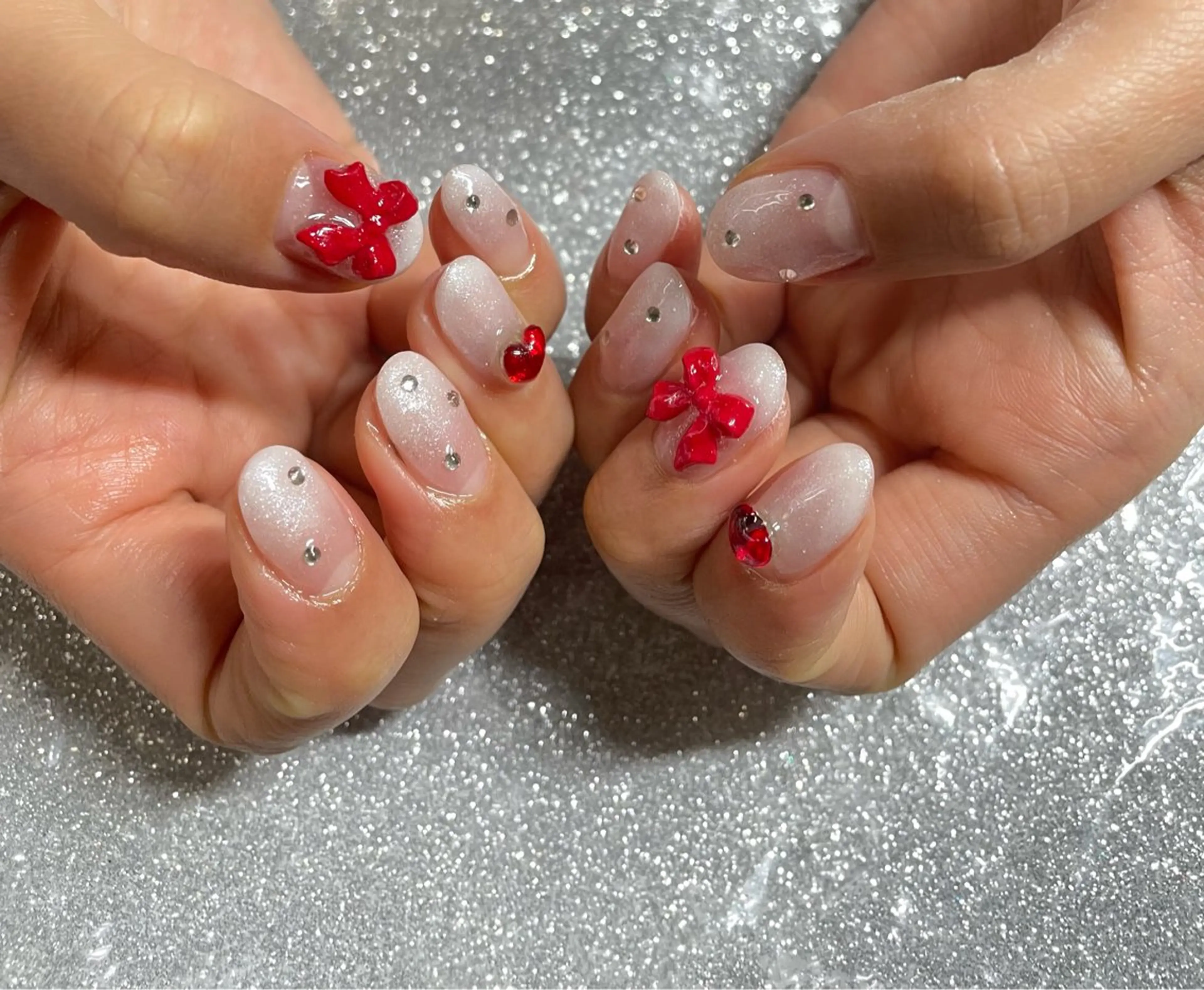 ネイル ハンドネイル VIERU 🌈🎀💖のネイルデザイン