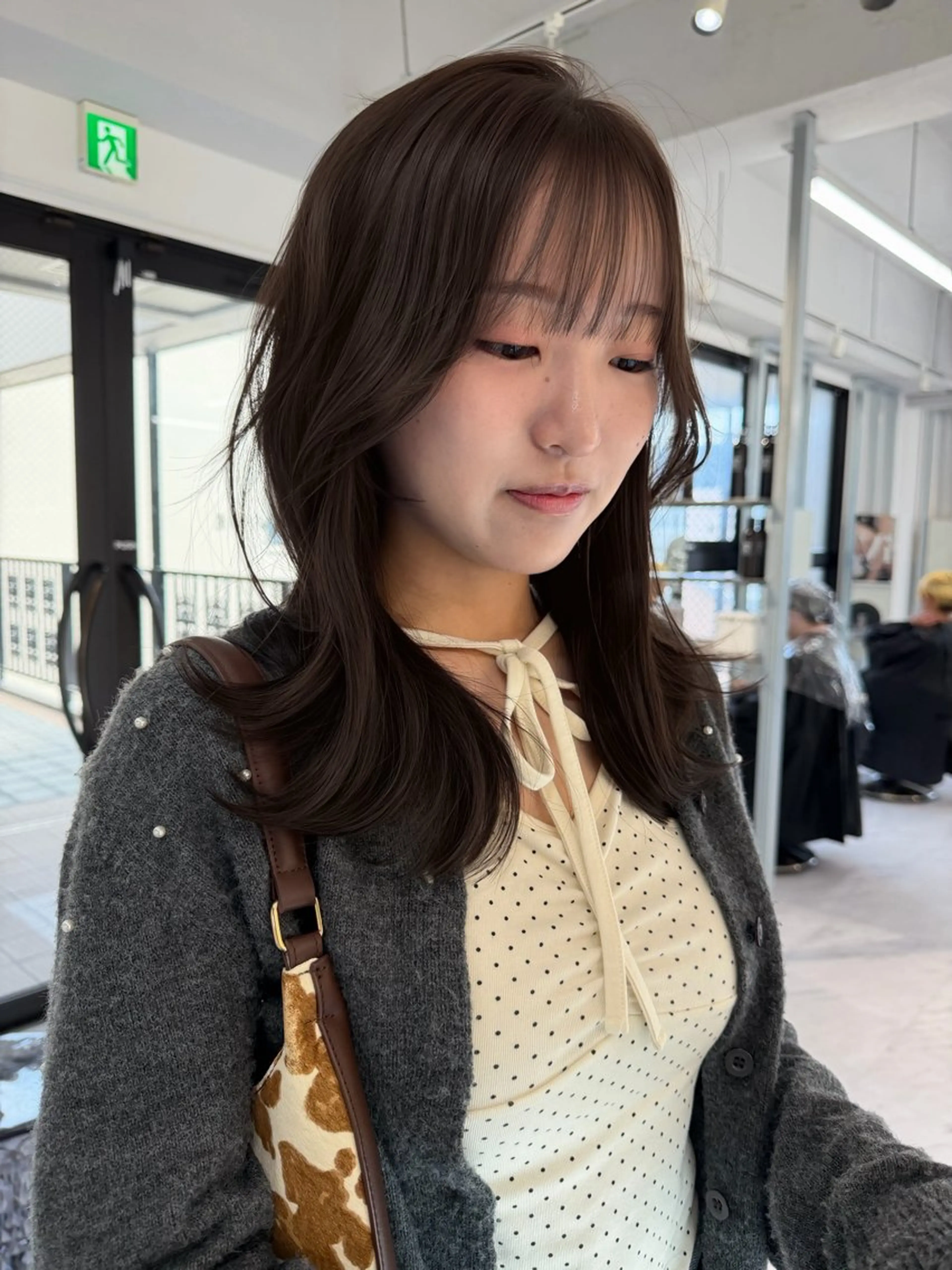 セミロング カラー ベージュカラー ブリーチ ケアブリーチ デザインカラー ダブルカラー カット ヘアカラー 縮毛矯正 トリートメント TATSUブリーチ/ ミルクティーベージュのヘアスタイル