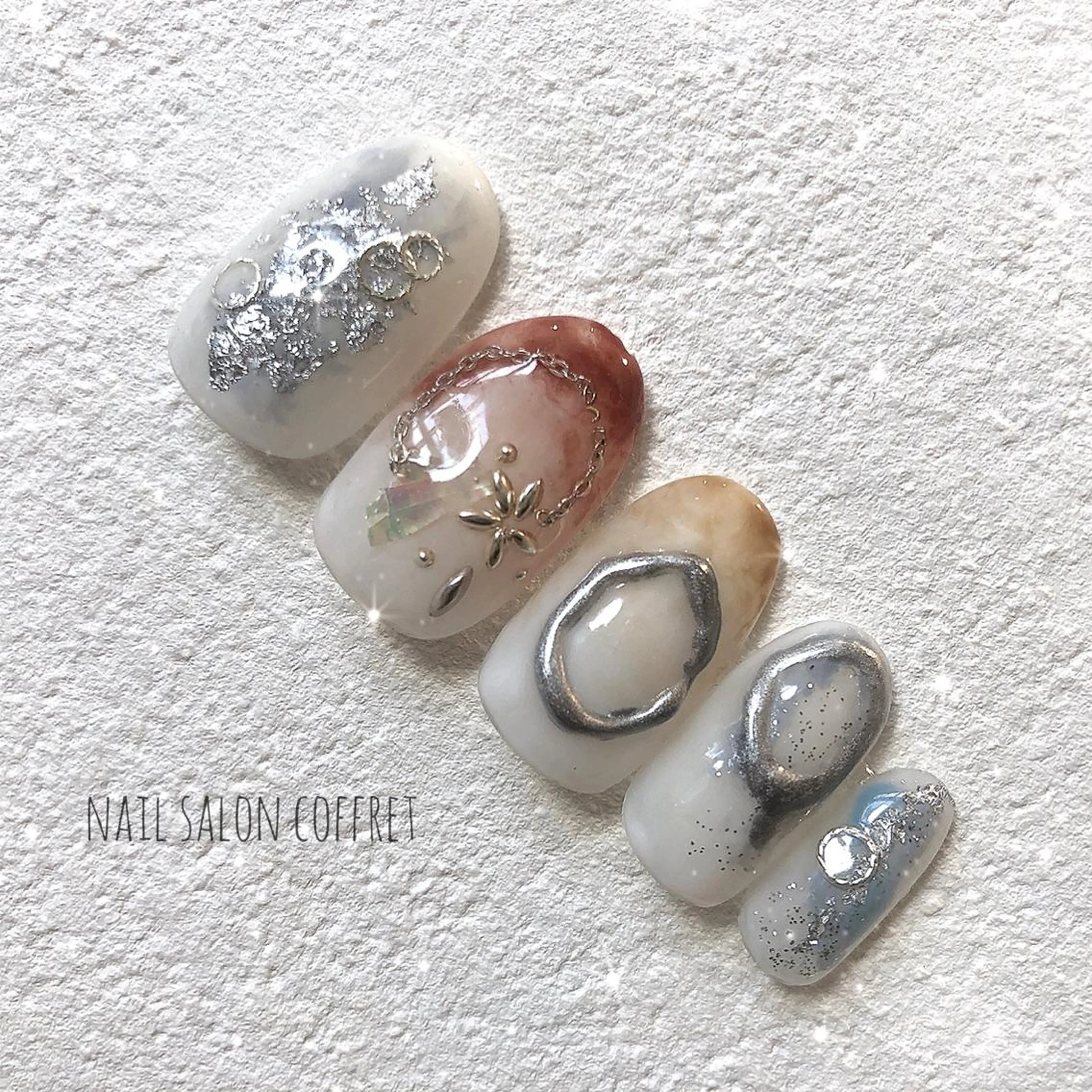 ネイル ニュアンスネイル 💕WOLTOKYO 池袋💕maiのネイルデザイン