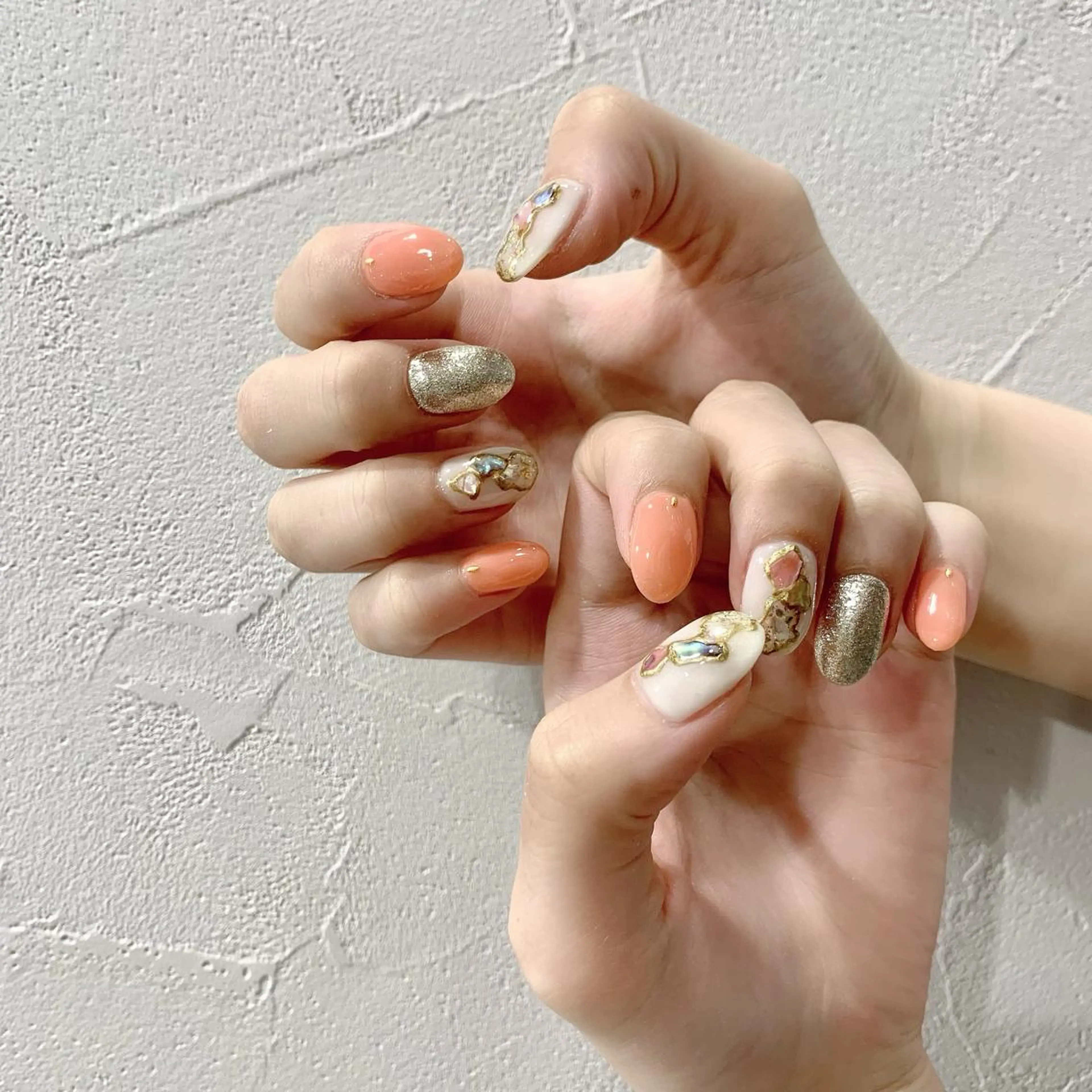 ネイル カジュアル ゴージャス ハンドネイル 佐藤 まりえのネイルデザイン