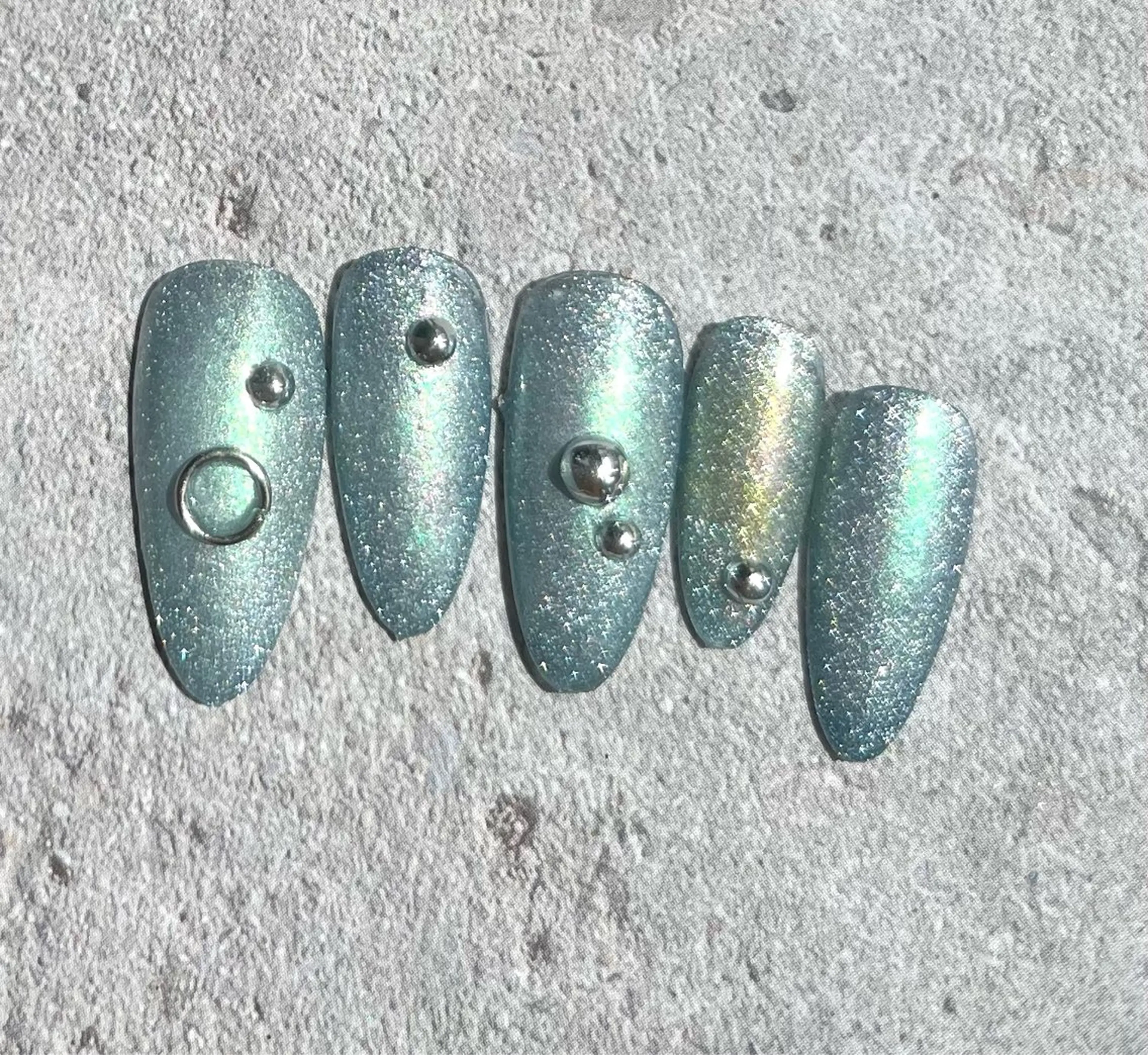 ショート 2DY NAIL SALONのネイルデザイン