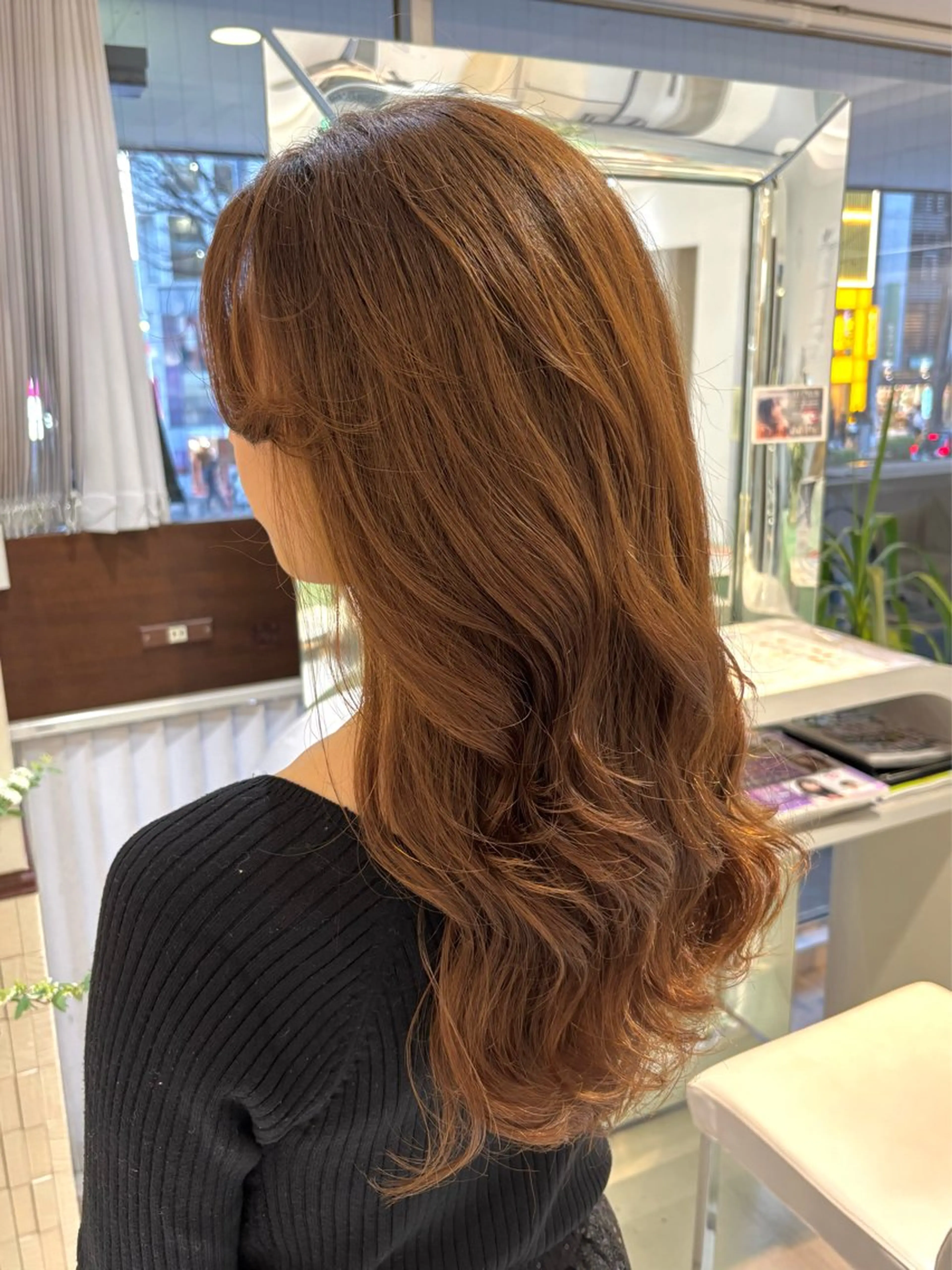 ロング パーマ ロング デジタルパーマ ニュアンスパーマ カット パーマ トリートメント コテ巻き風パーマ 藤澤　知彌のヘアスタイル