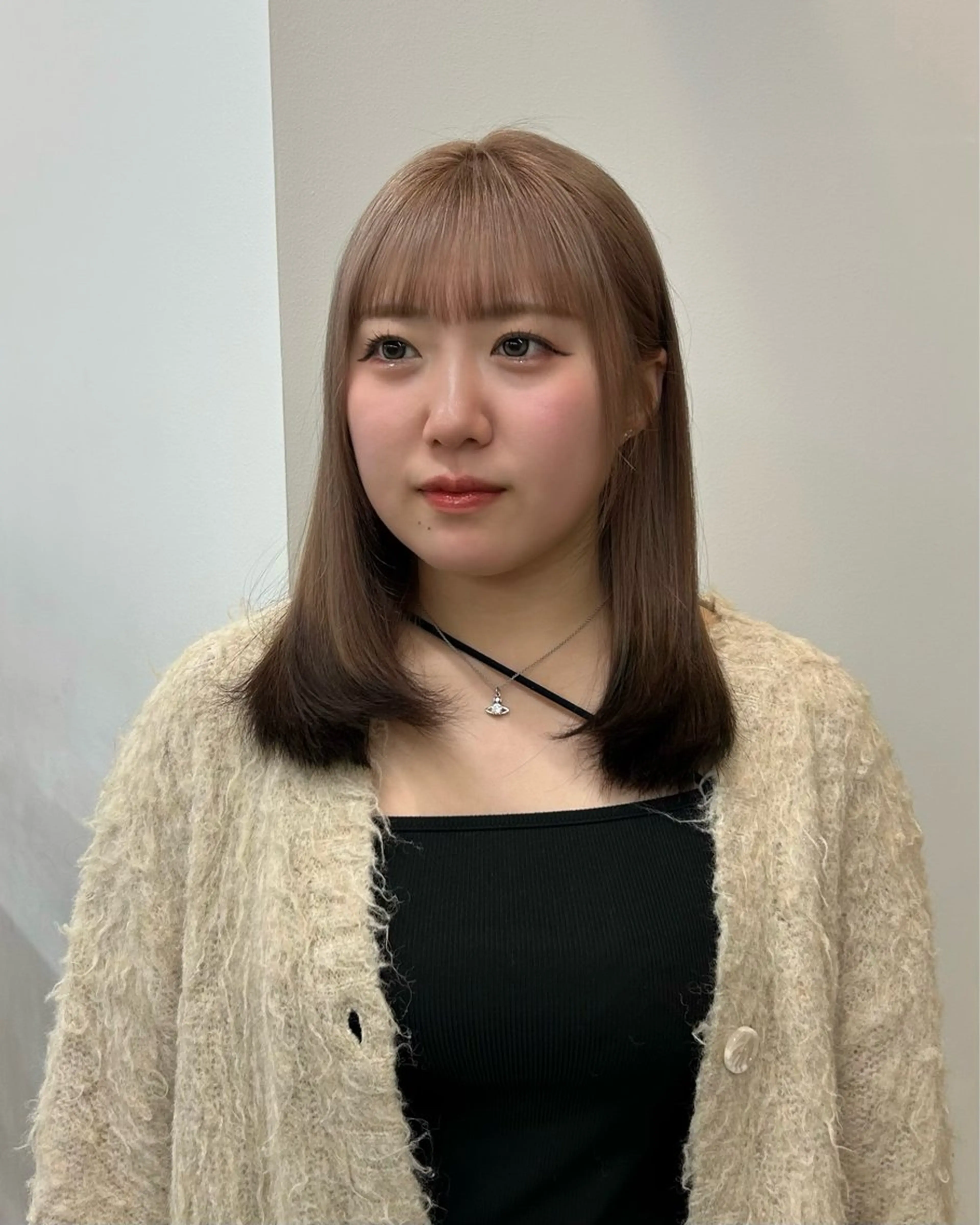 ミディアム カラー ブリーチ ブラウンカラー ダブルカラー カット ヘアカラー マユ/ SYS by fitのヘアスタイル