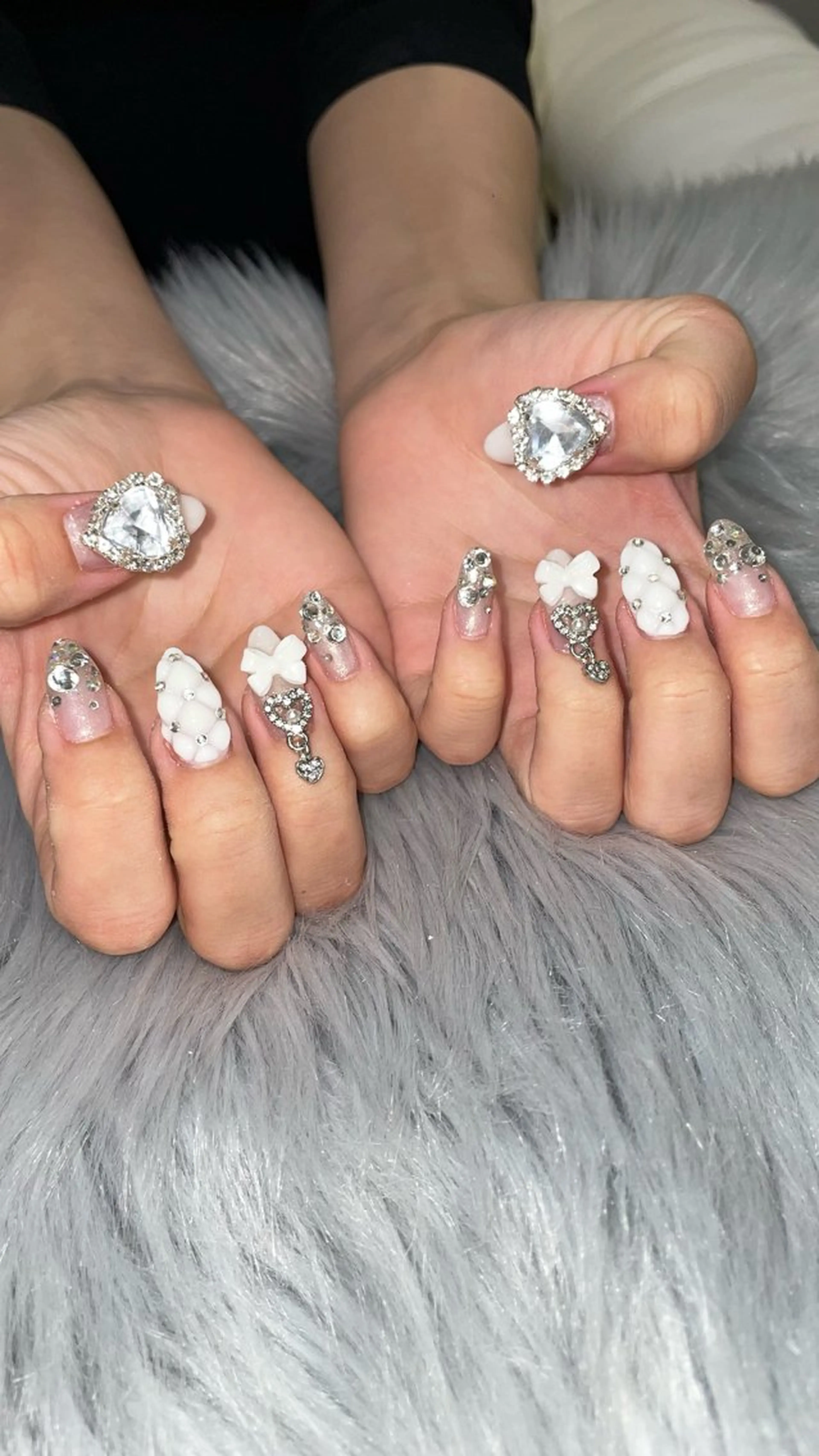 ネイル ラメ(グリッター) RICO NAIL所属・RICO Nail パーツつけ放題🌈のネイルデザイン