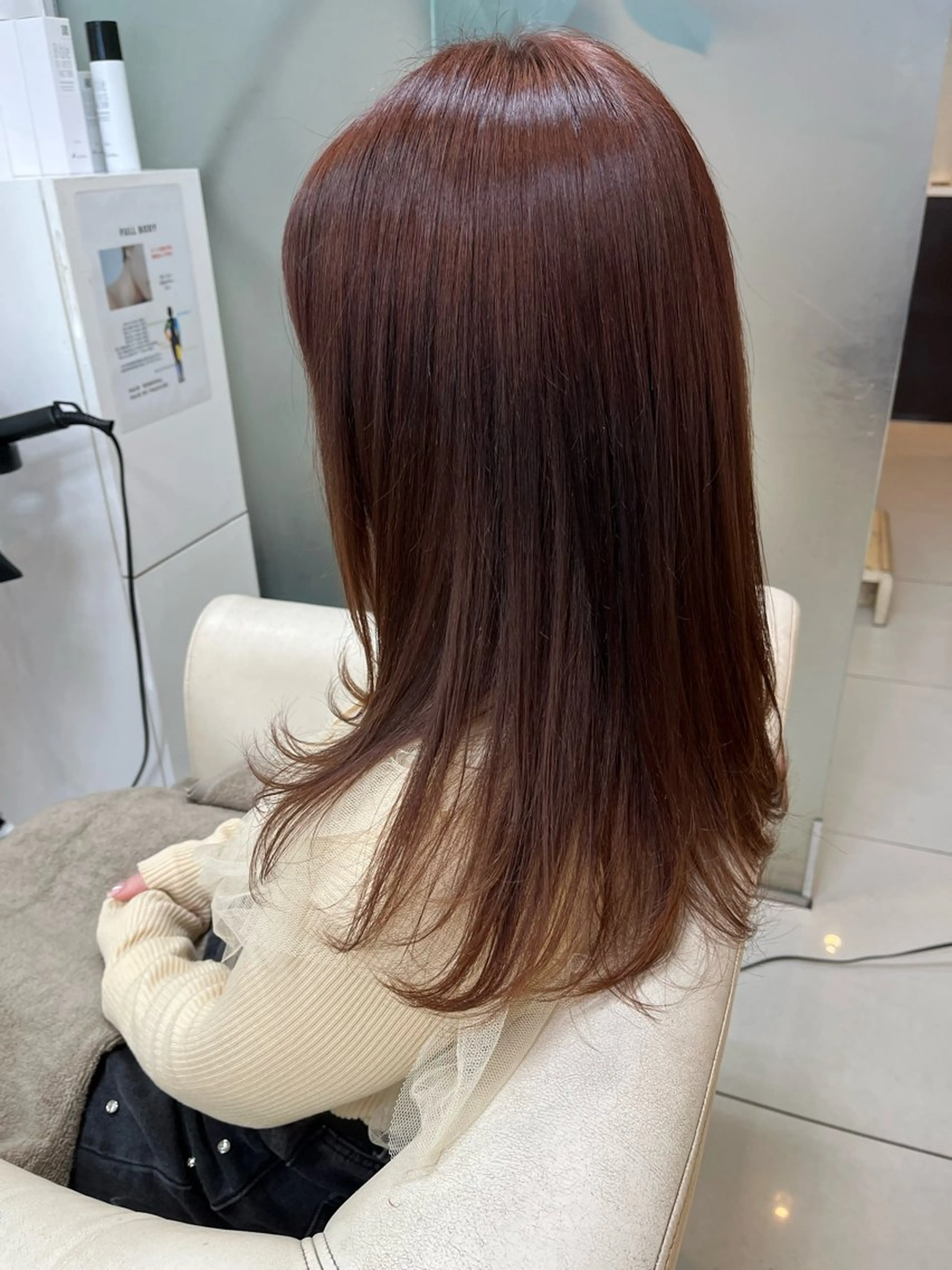 セミロング カラー 柳川 玲也のヘアスタイル