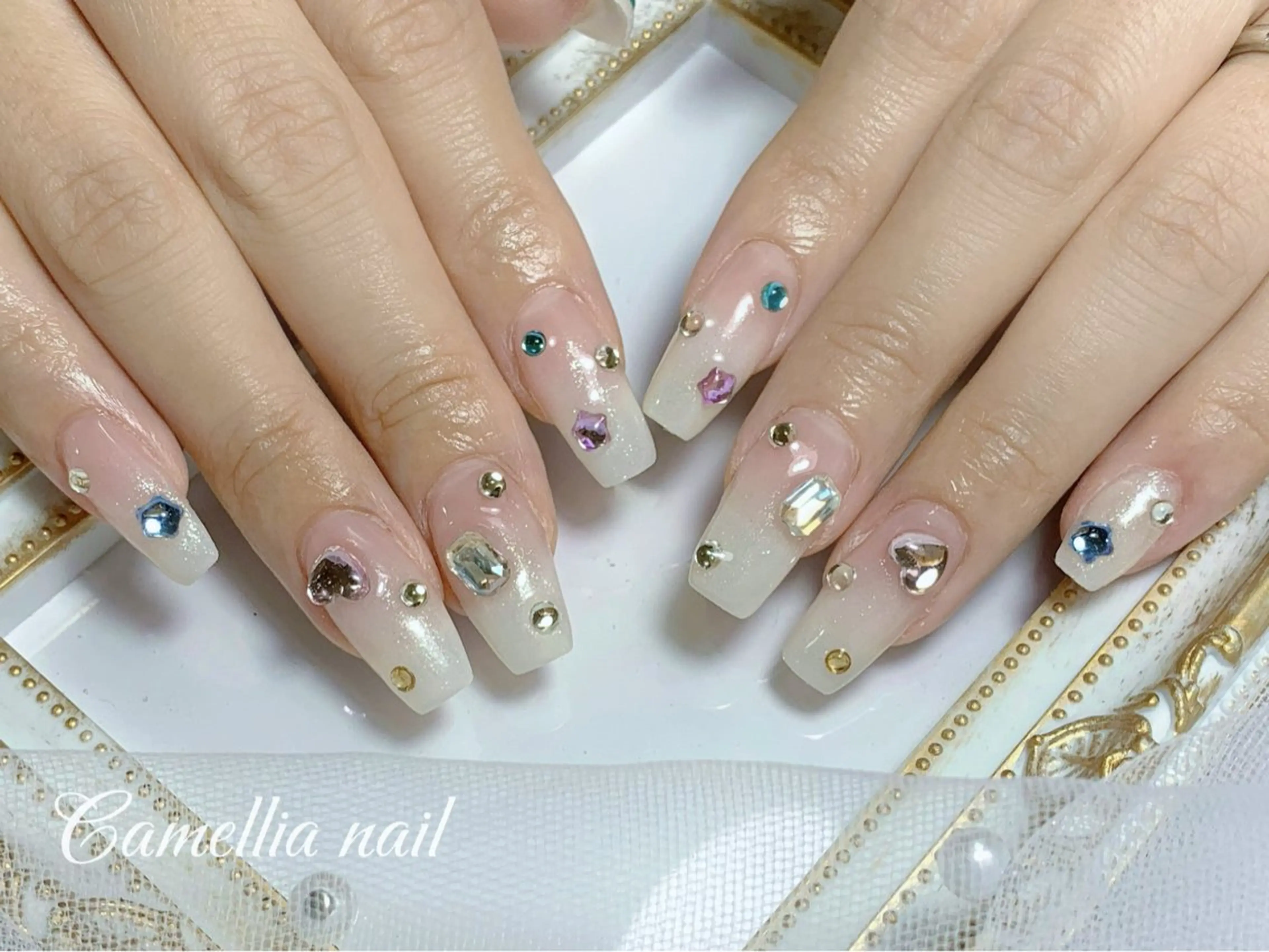 ネイル ハンドネイル momoka デザイン長さだしのネイルデザイン