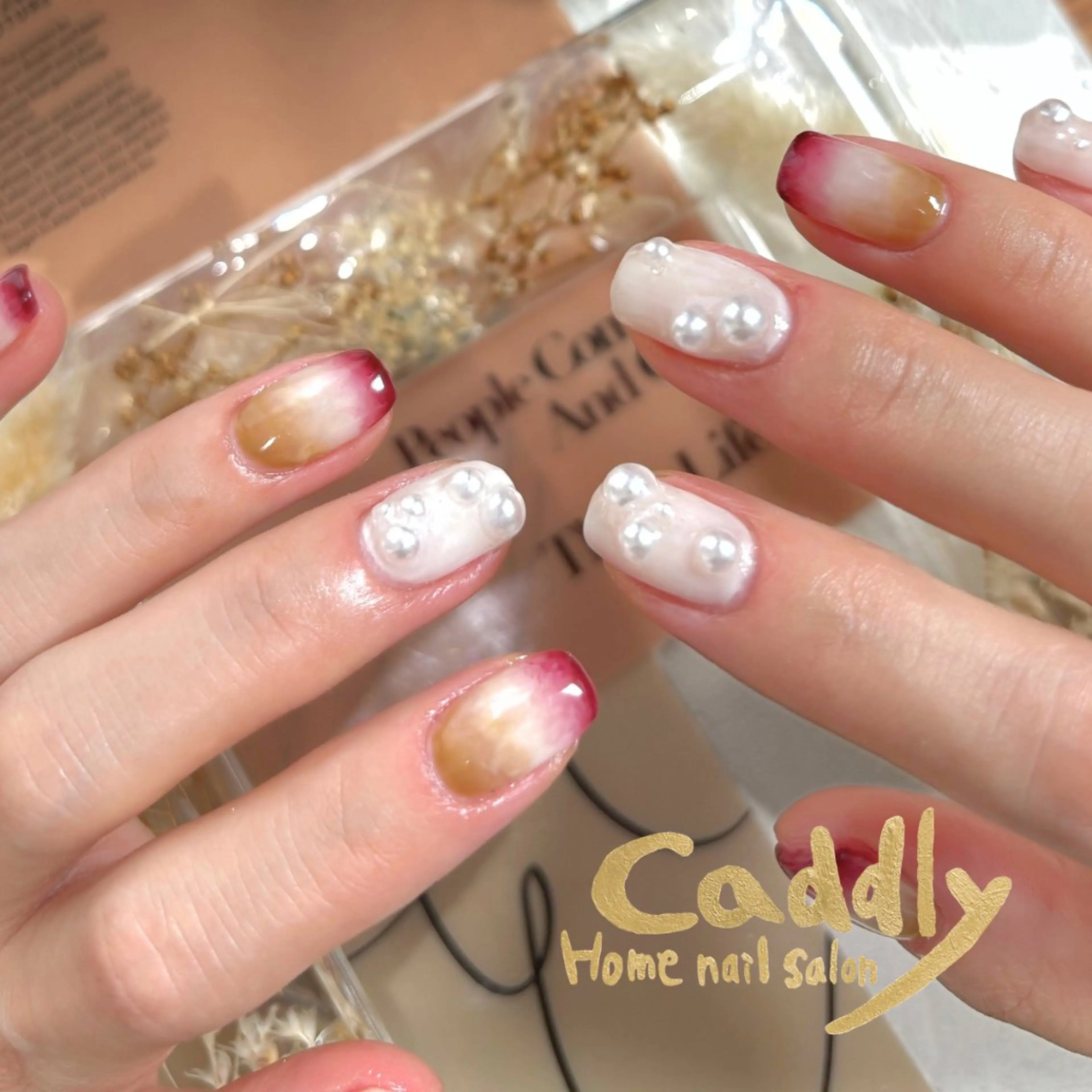 ネイル ハンドネイル caddly naoのネイルデザイン