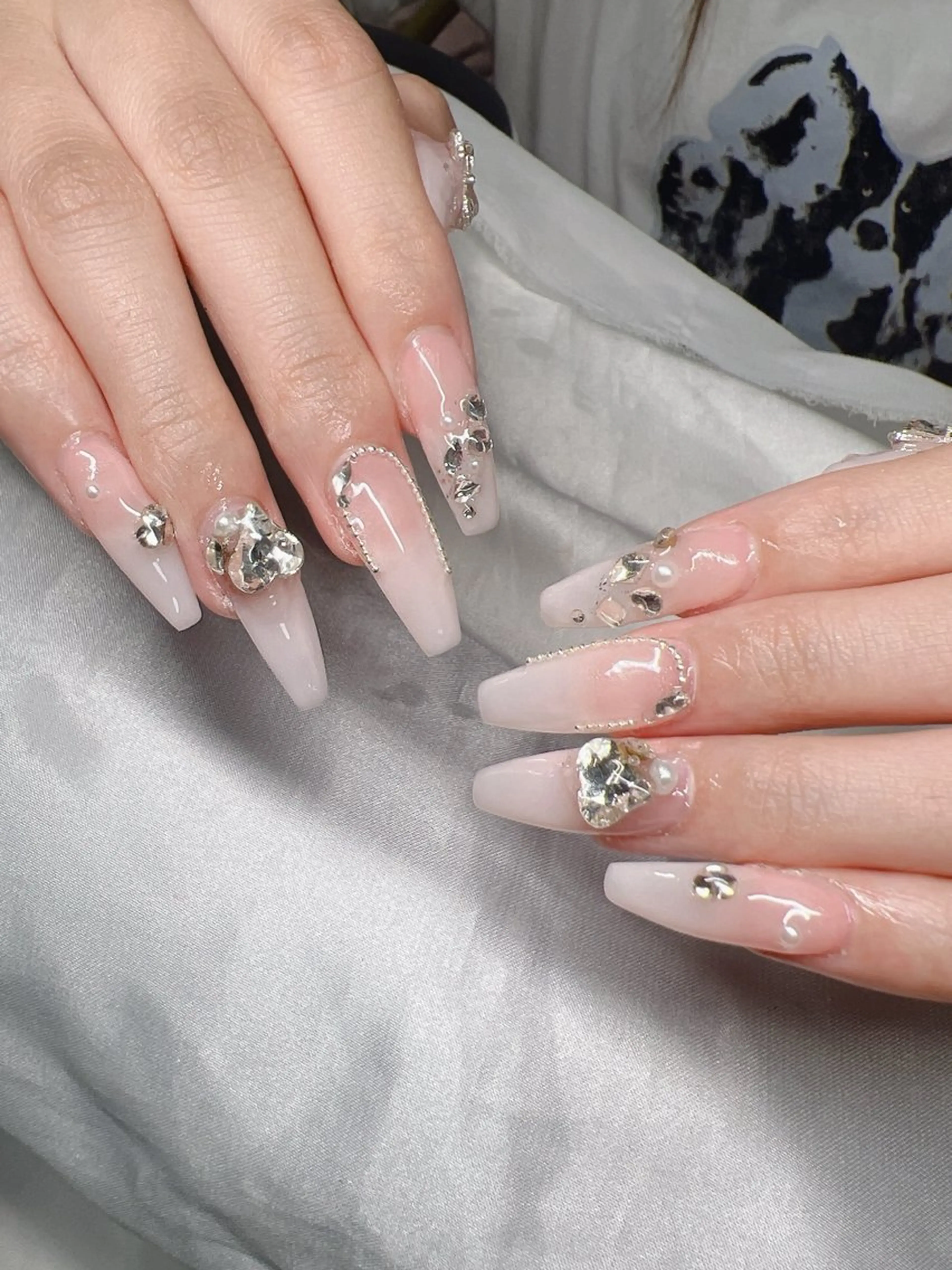 ネイル 長さ出し グラデーション 卒業式 キラキラネイル マグネットネイル ハンドネイル Lee Nailsのネイルデザイン