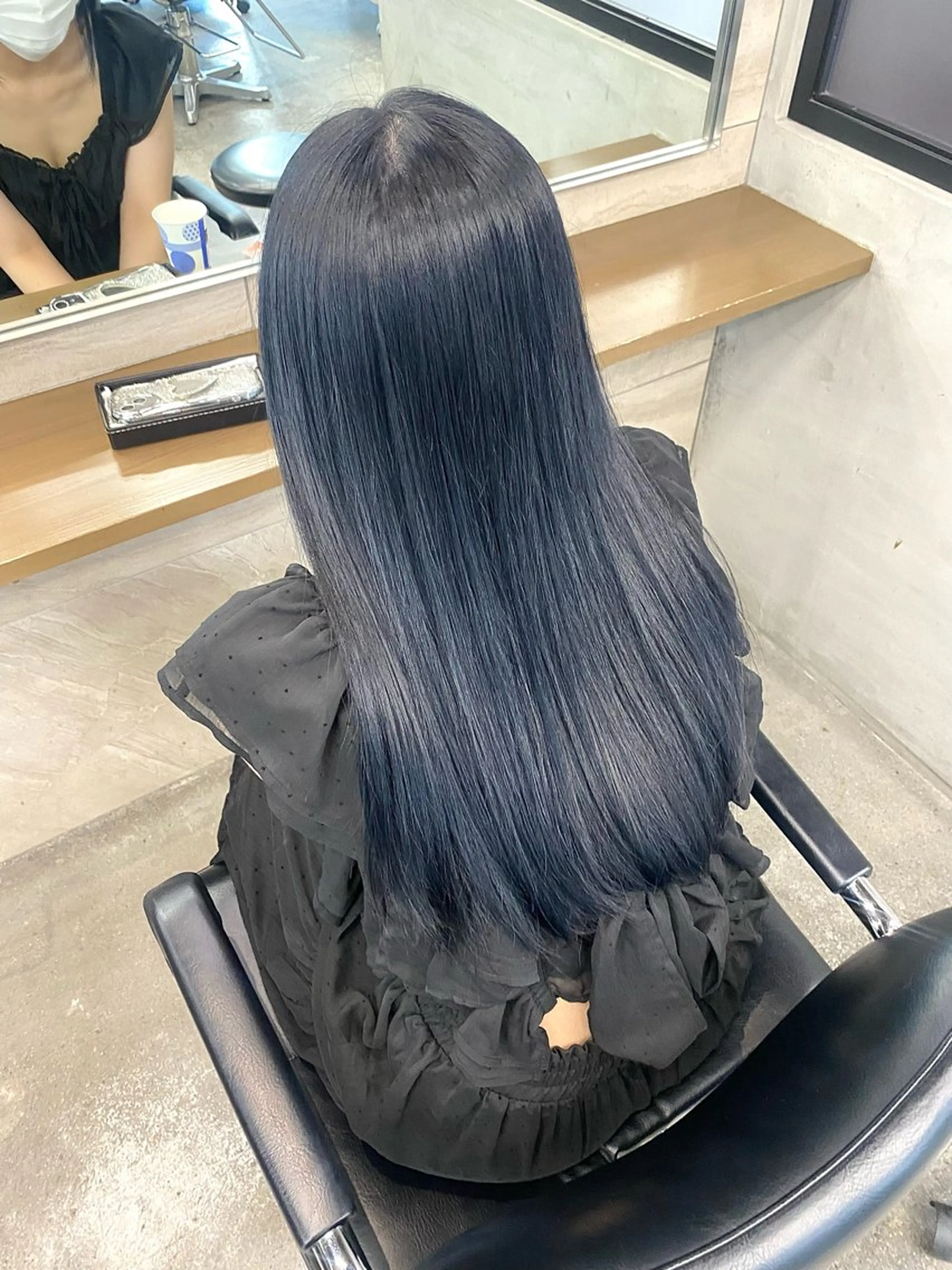 ロング 小野 茉奈美のヘアスタイル