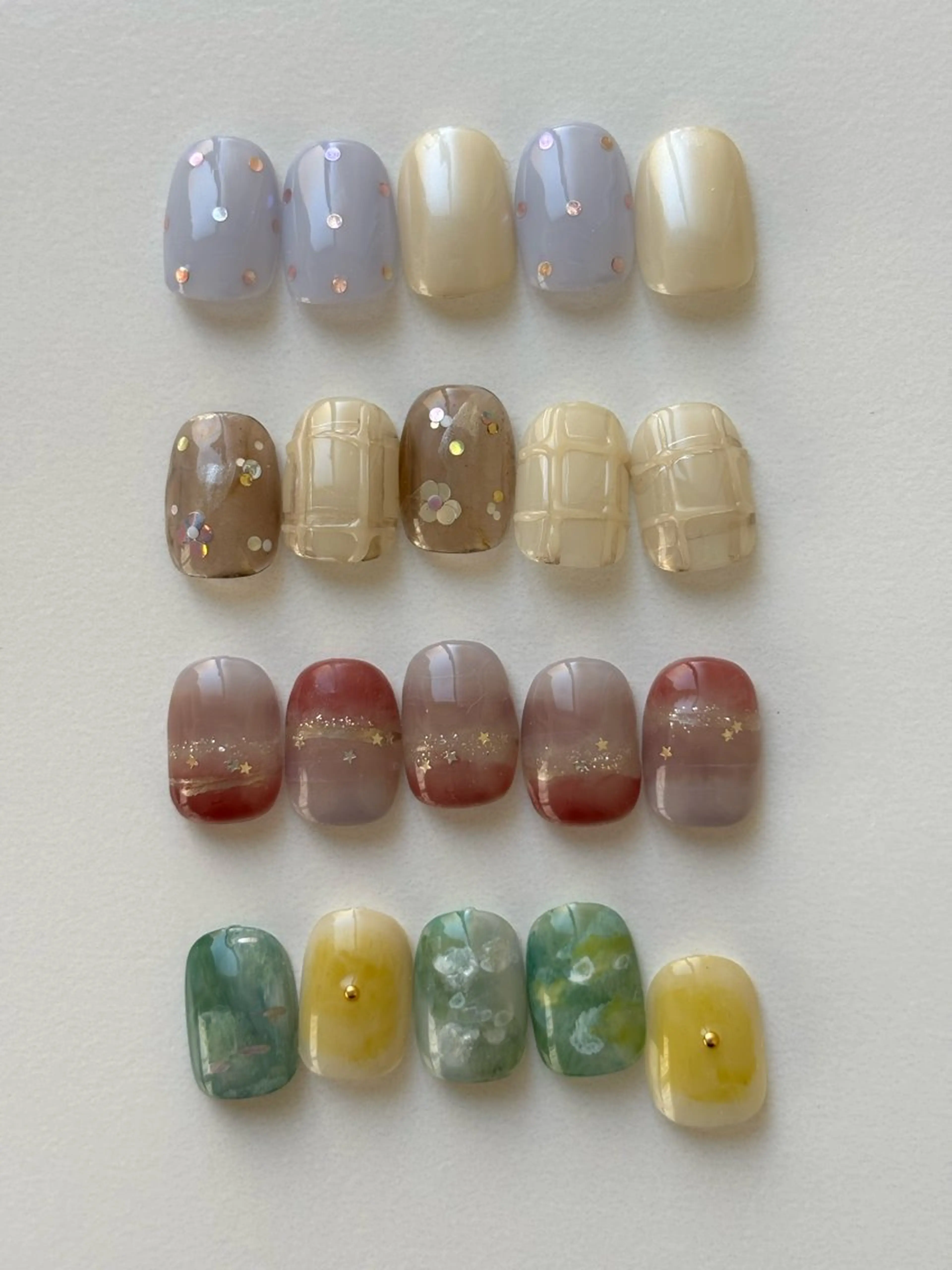 ネイル une／YUKINA 🫧大人nuanceのネイルデザイン