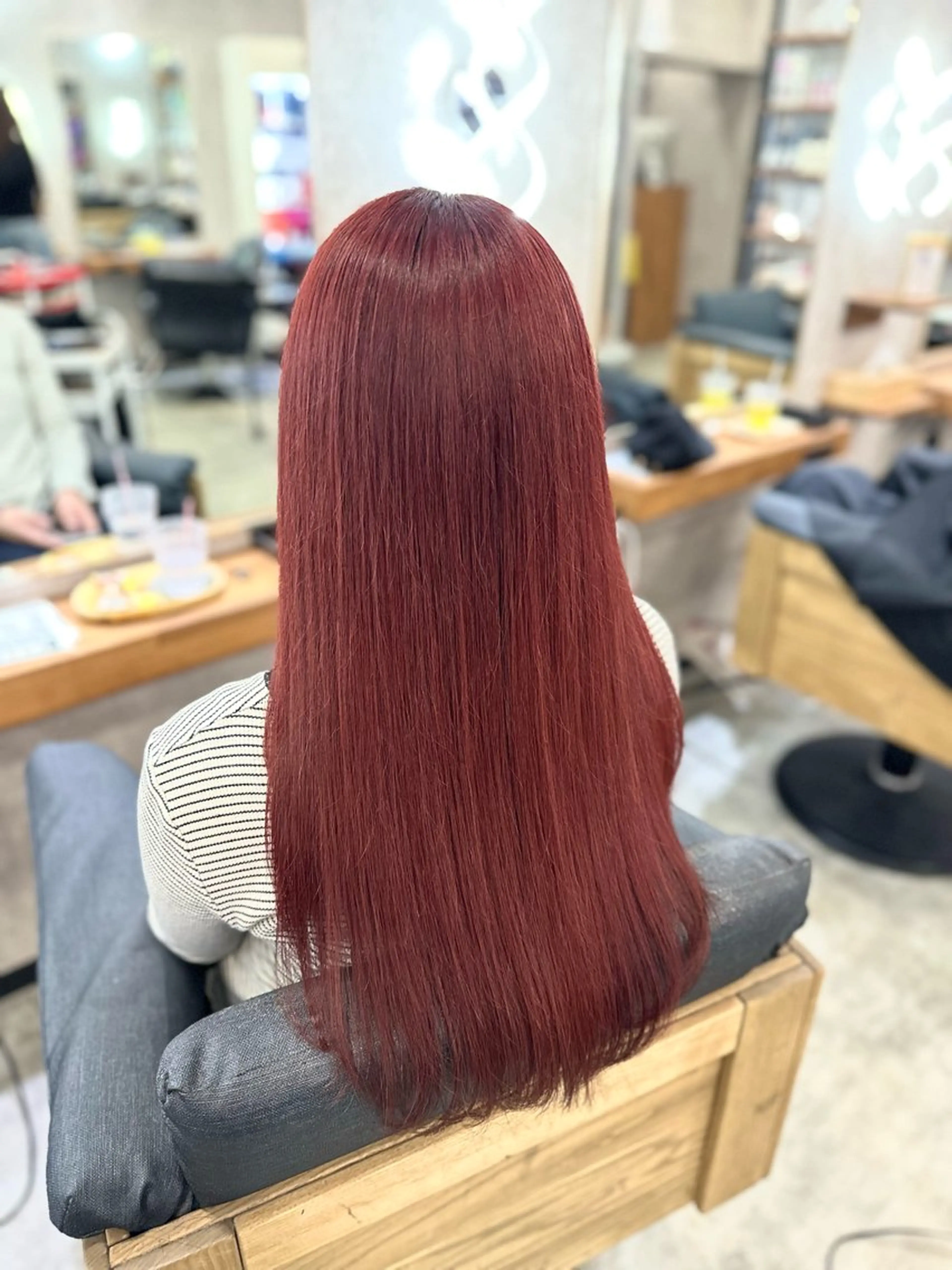 ロング ヘアカラー MOURI CHISATOのヘアスタイル