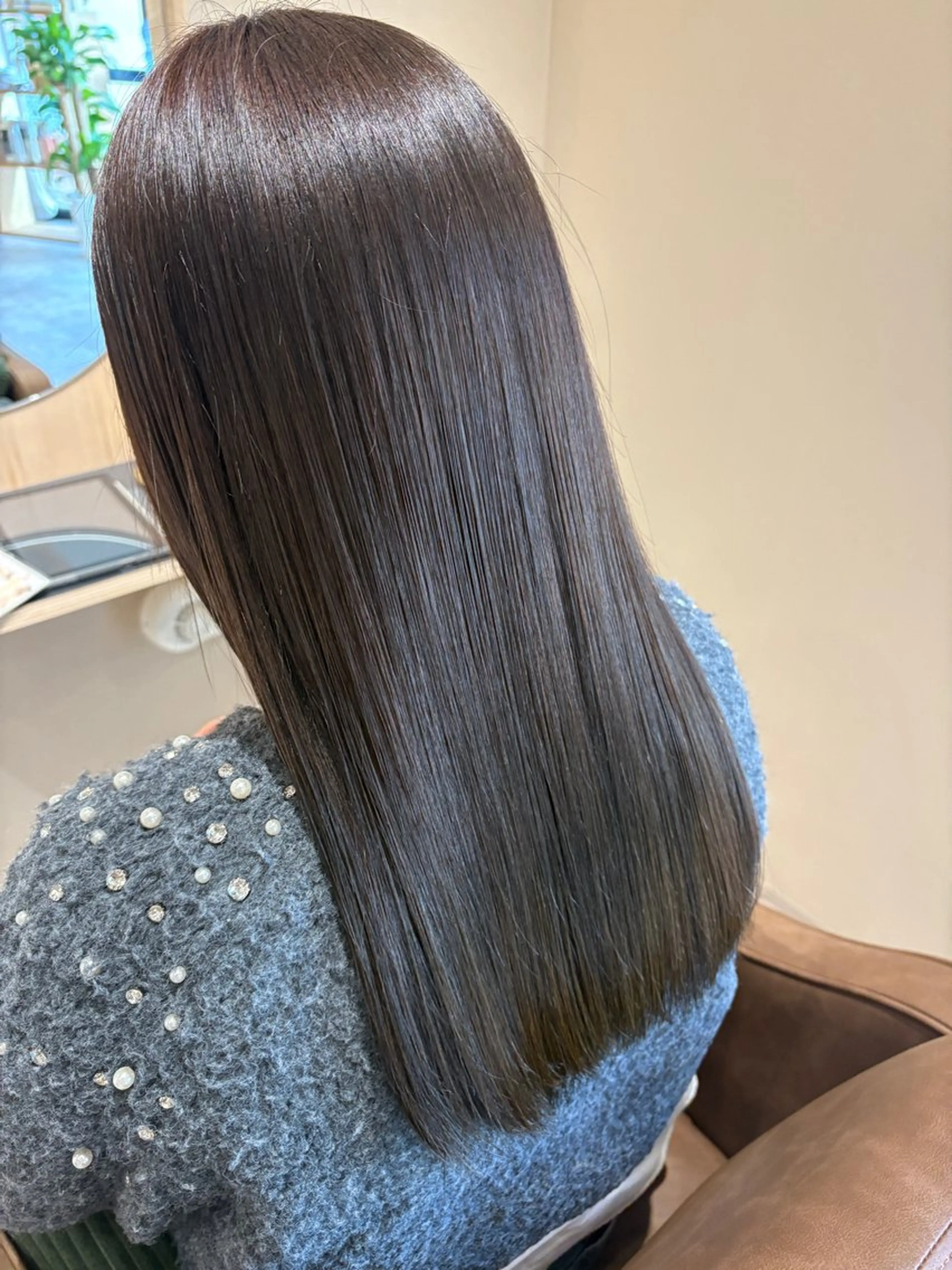 ロング 縮毛矯正 トリートメント 西田 朋華のヘアスタイル