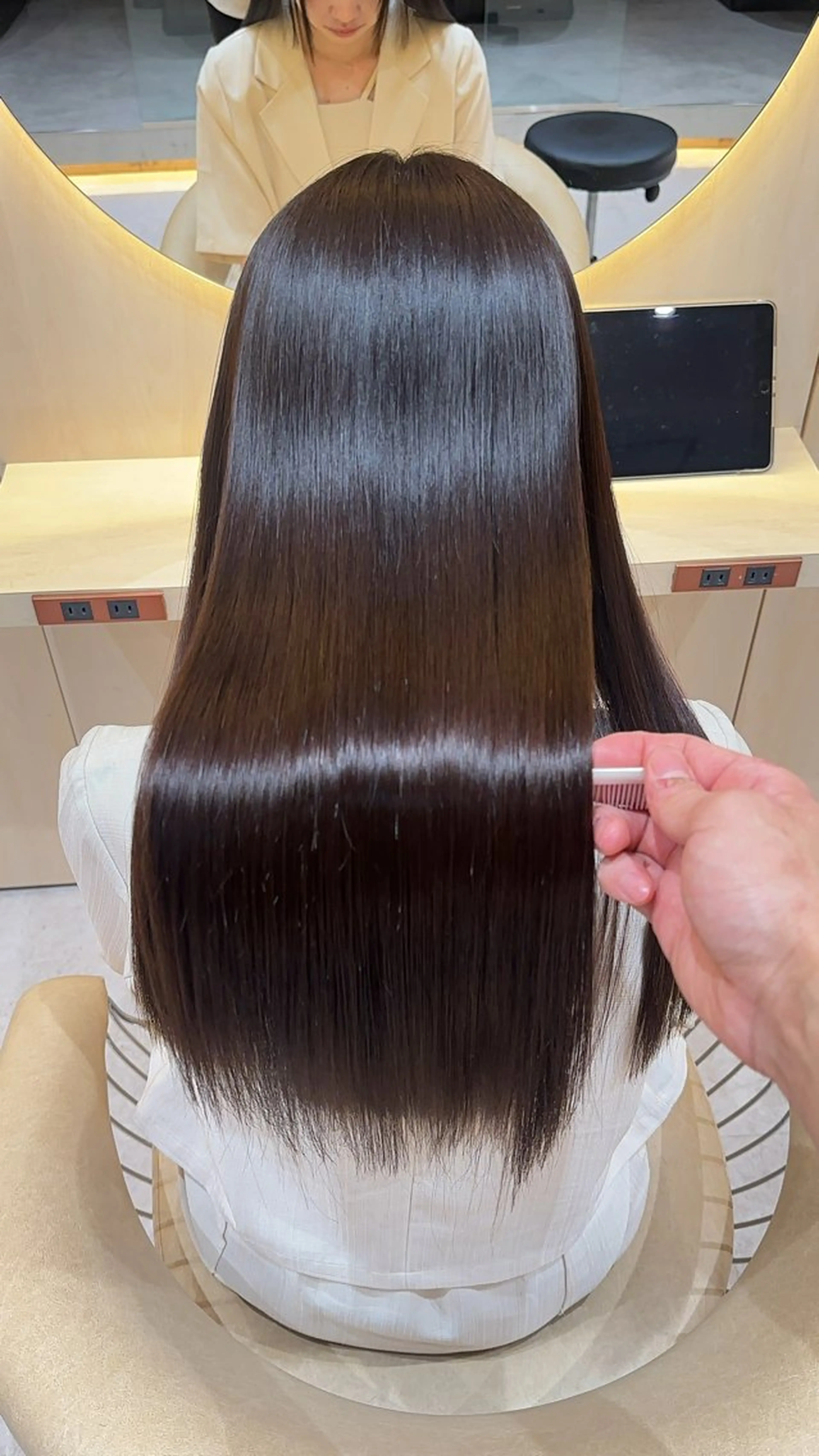 セミロング カラー カット ヘアカラー 縮毛矯正 レイヤー❣️縮毛矯 川村利幸のヘアスタイル