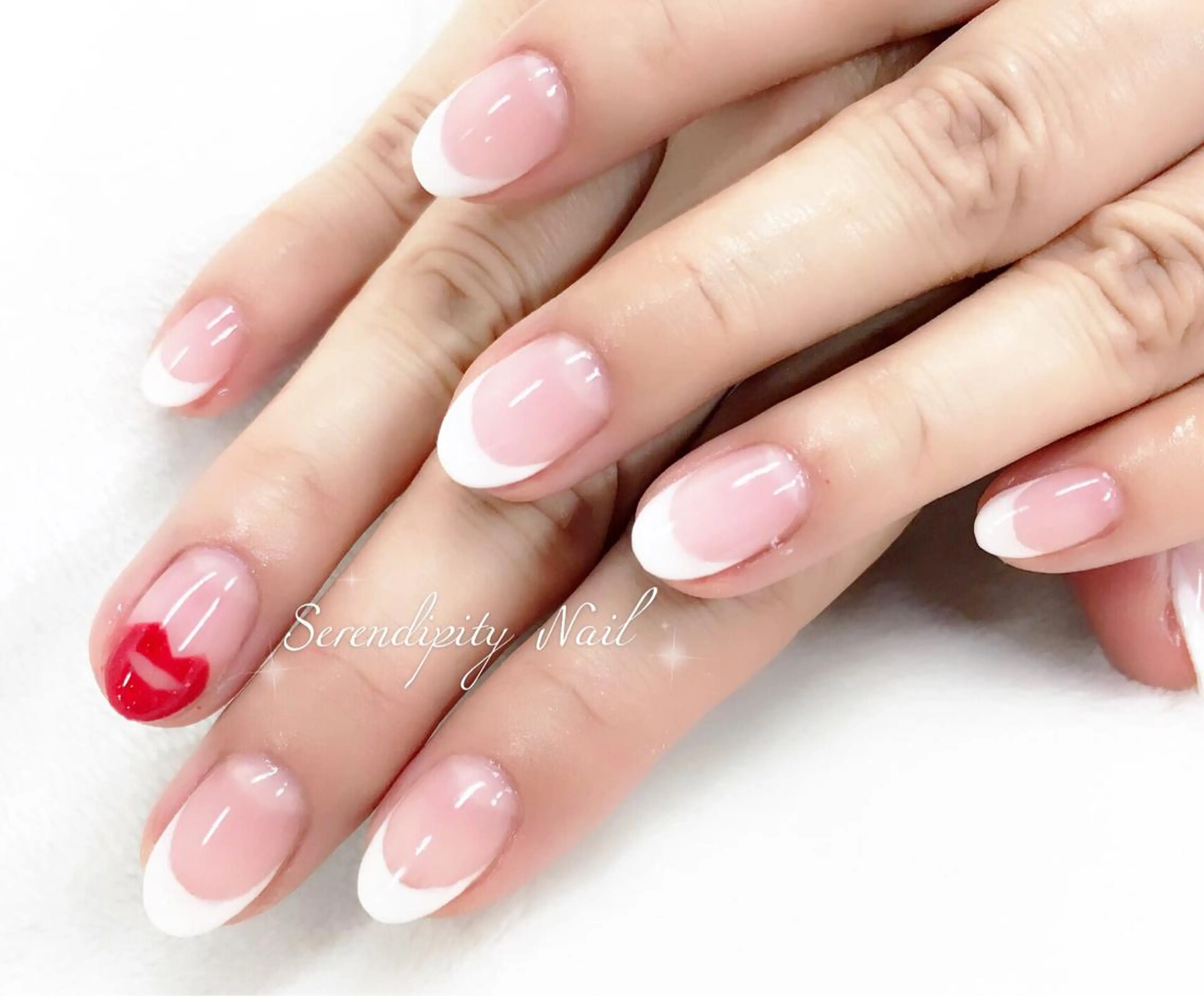 ネイル 守屋 香織のマツエク・マツパデザイン