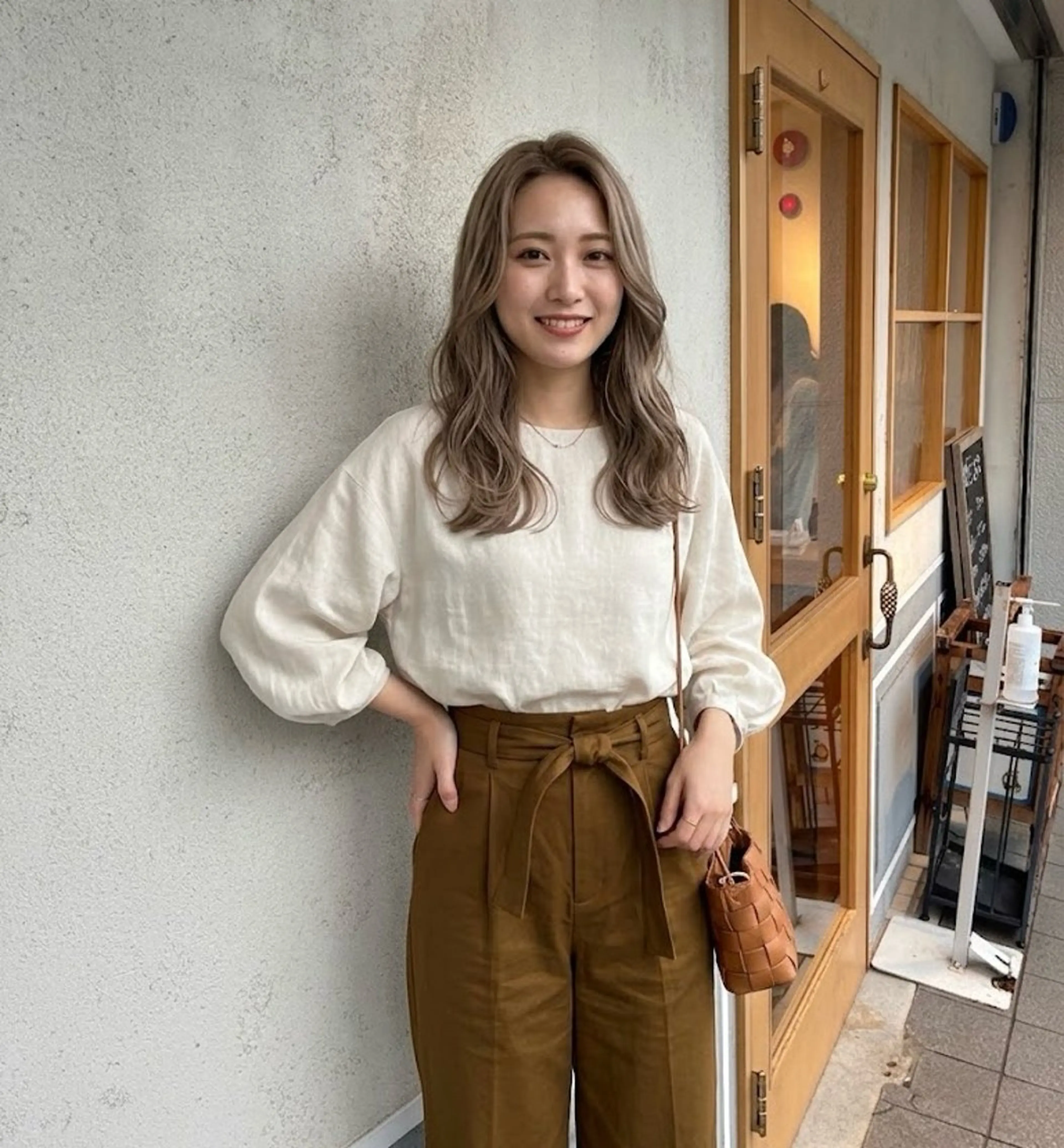 セミロング ウタカ シロウのヘアスタイル
