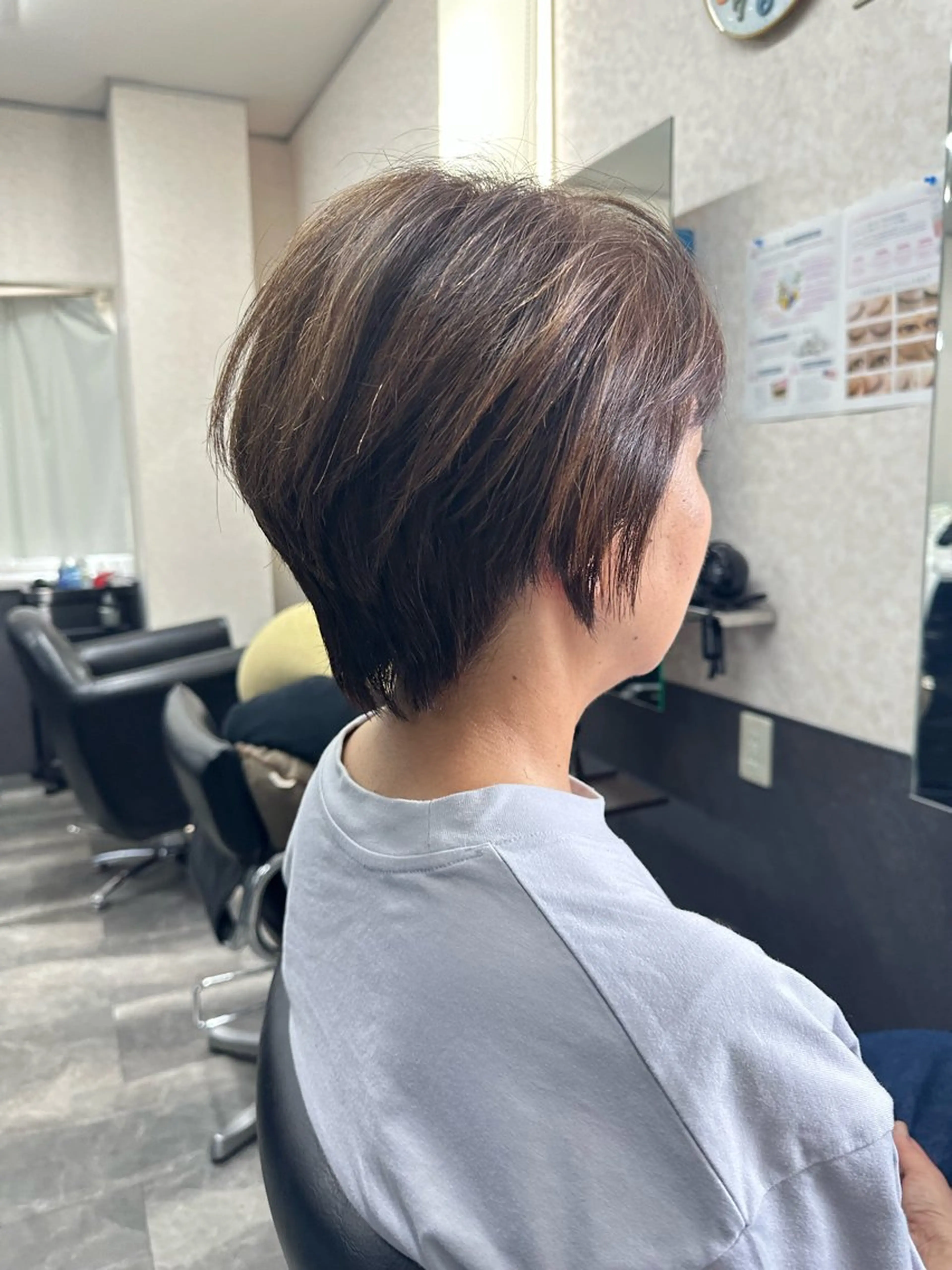 骨格補正カットショートの方にオススメカット＋フルカラーの写真