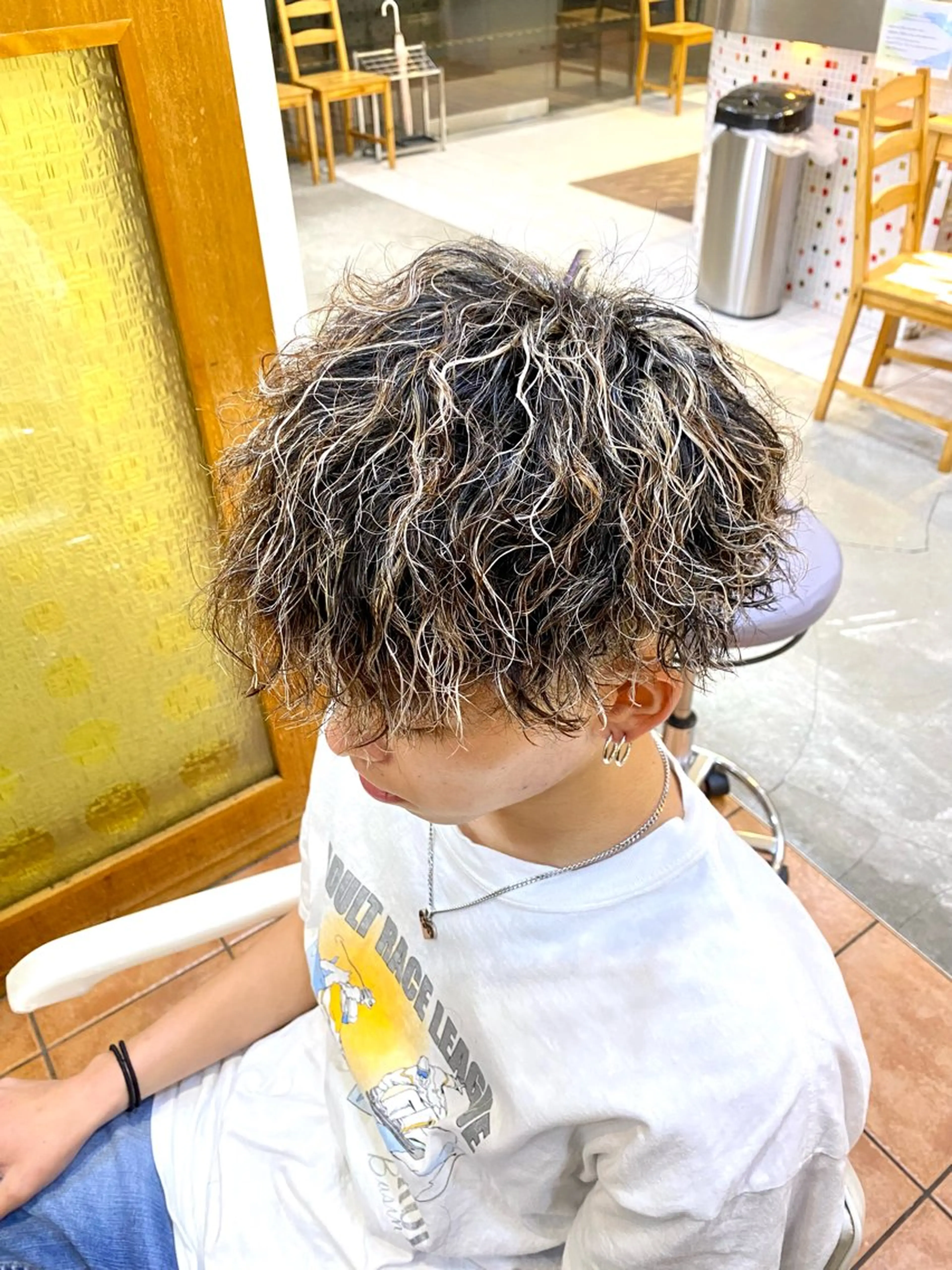 カラー パーマ メンズ プロフィールを ご覧くださいのヘアスタイル