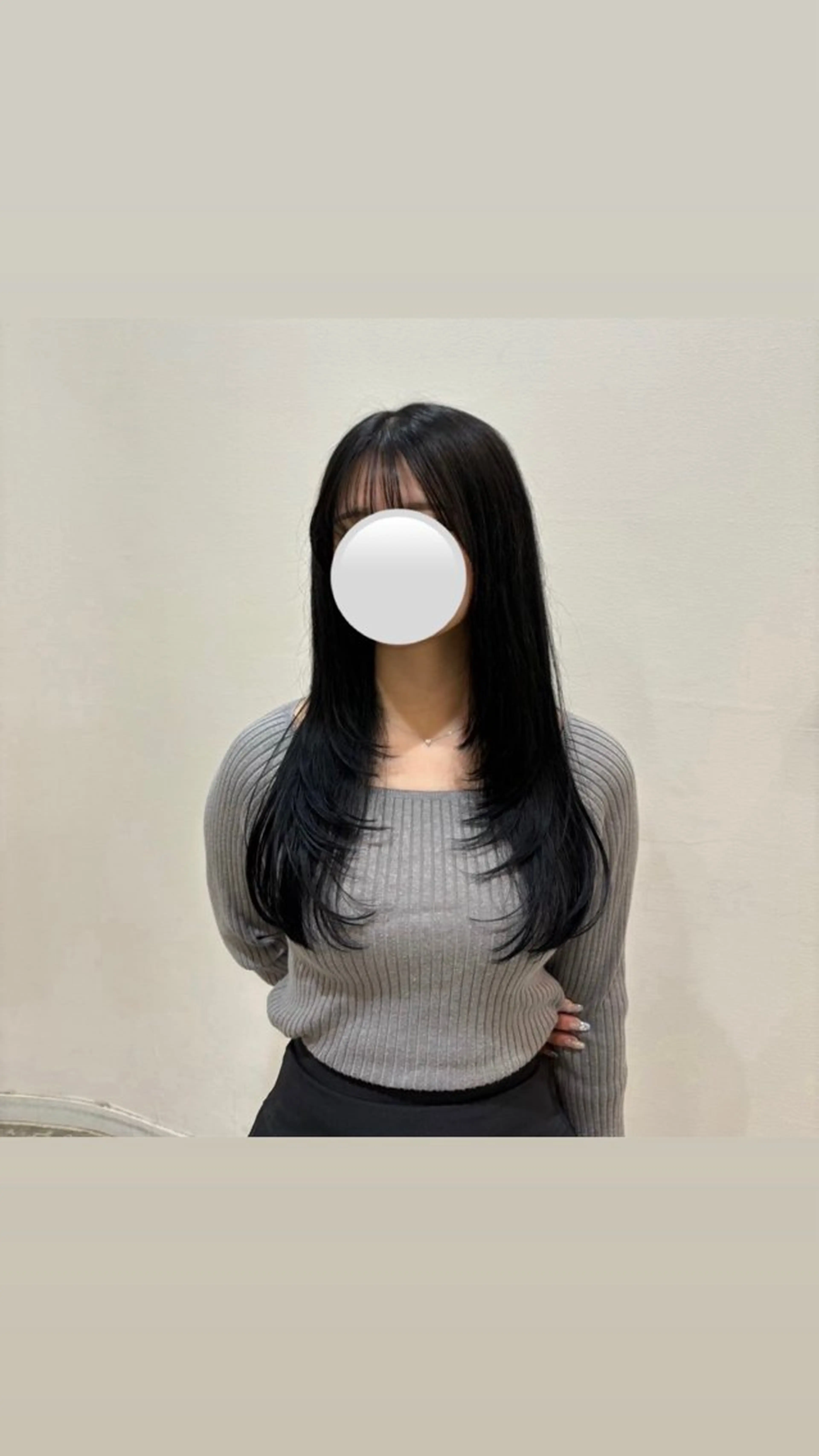 ロング カラー 黒髪 ブルーカラー ブルーブラック レイヤーカット 佐藤 優里のヘアスタイル