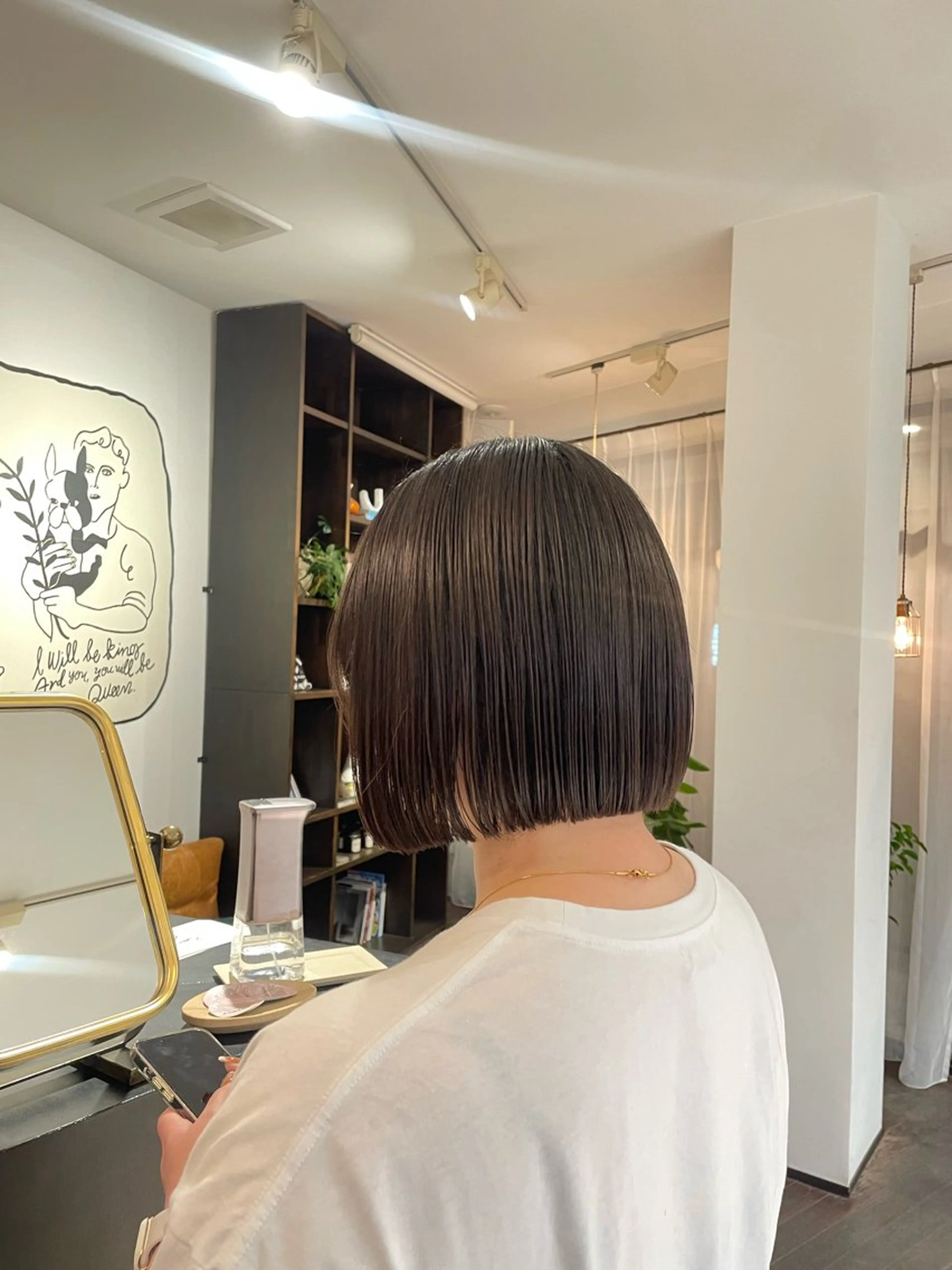 ショート ボブ 小顔カット 西野 優夏のヘアスタイル