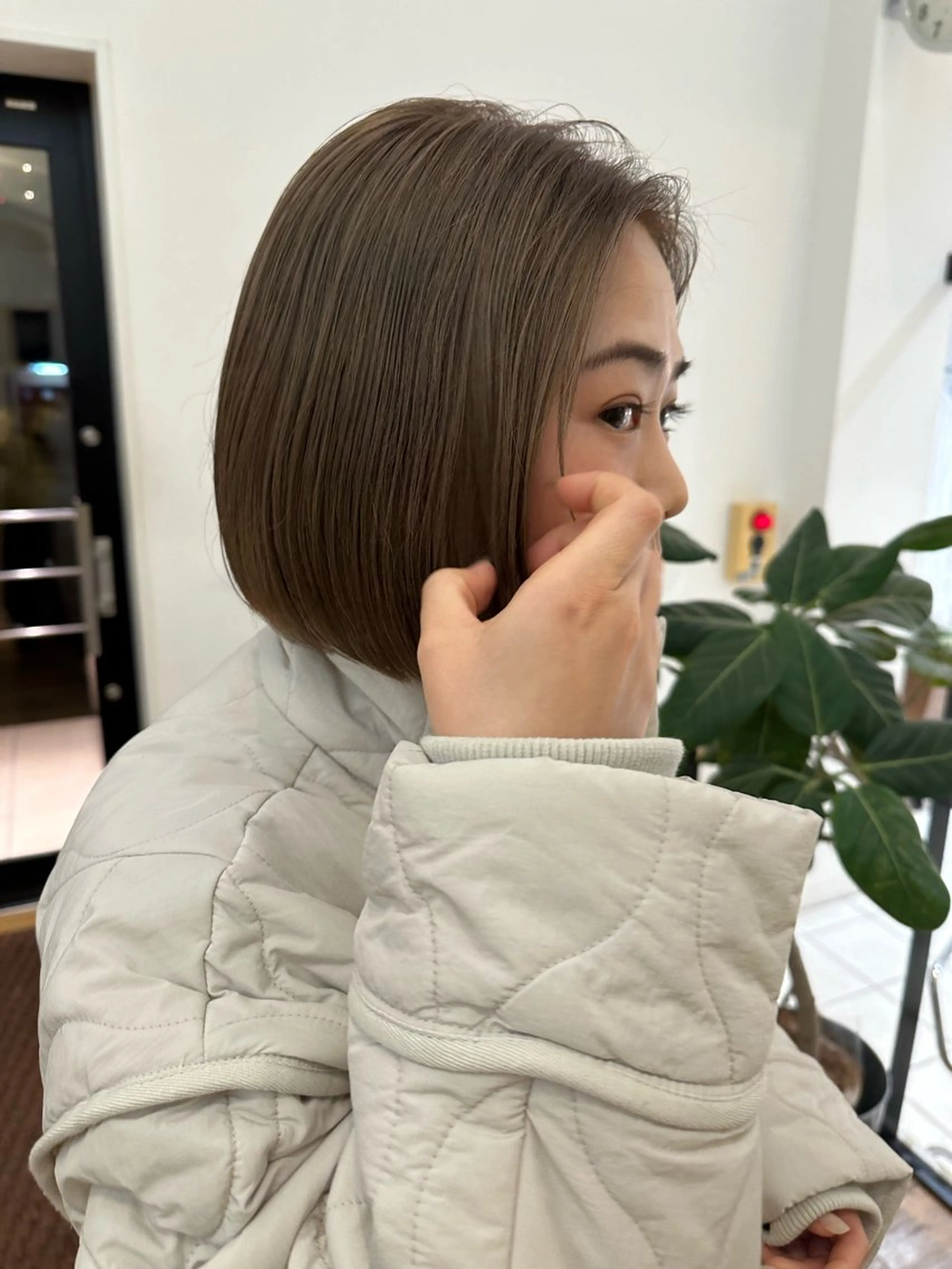 ミディアム カラー 津田 里菜のヘアスタイル
