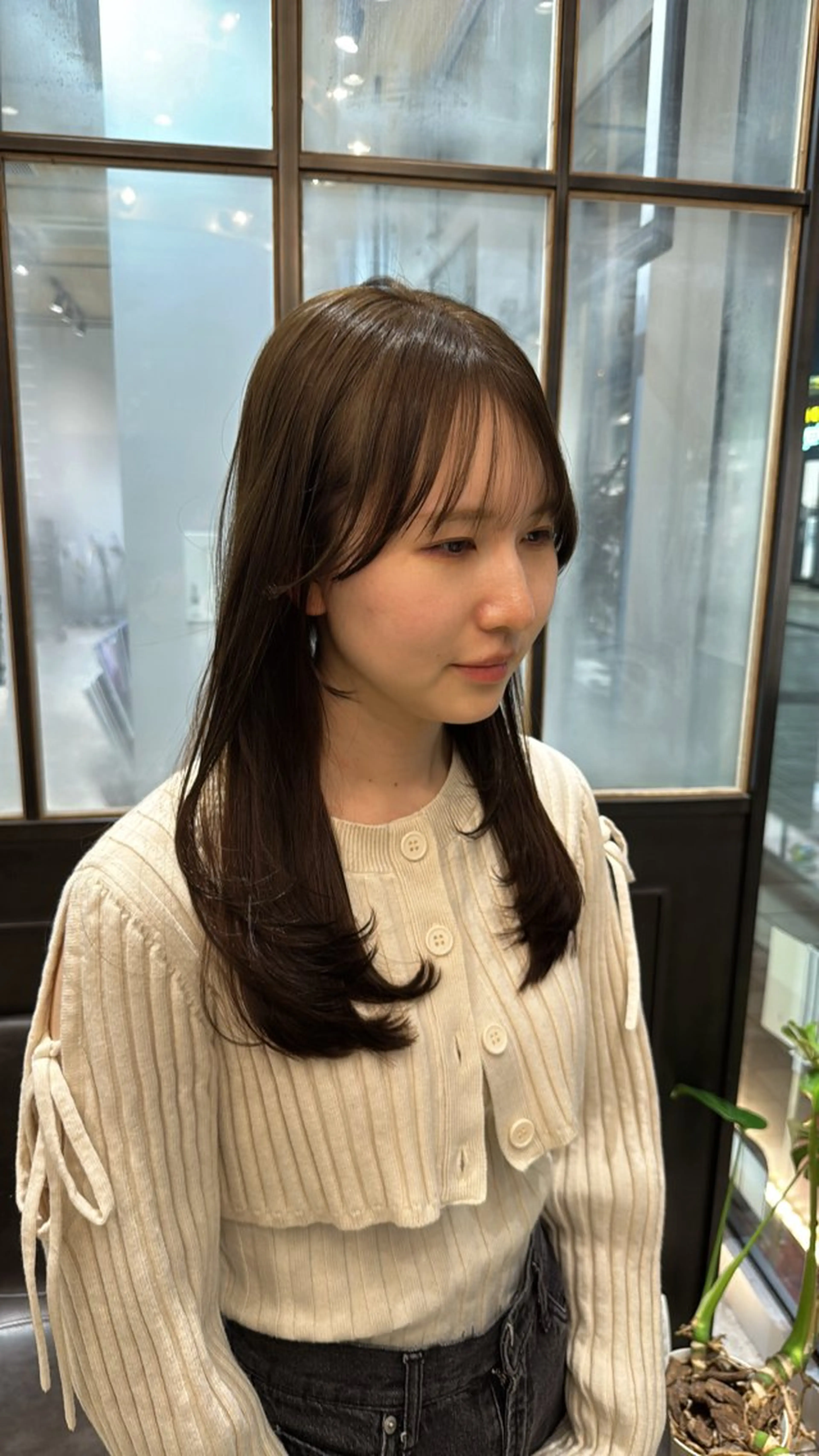 セミロング カット ヘアカラー レイヤーカット /momocaのヘアスタイル