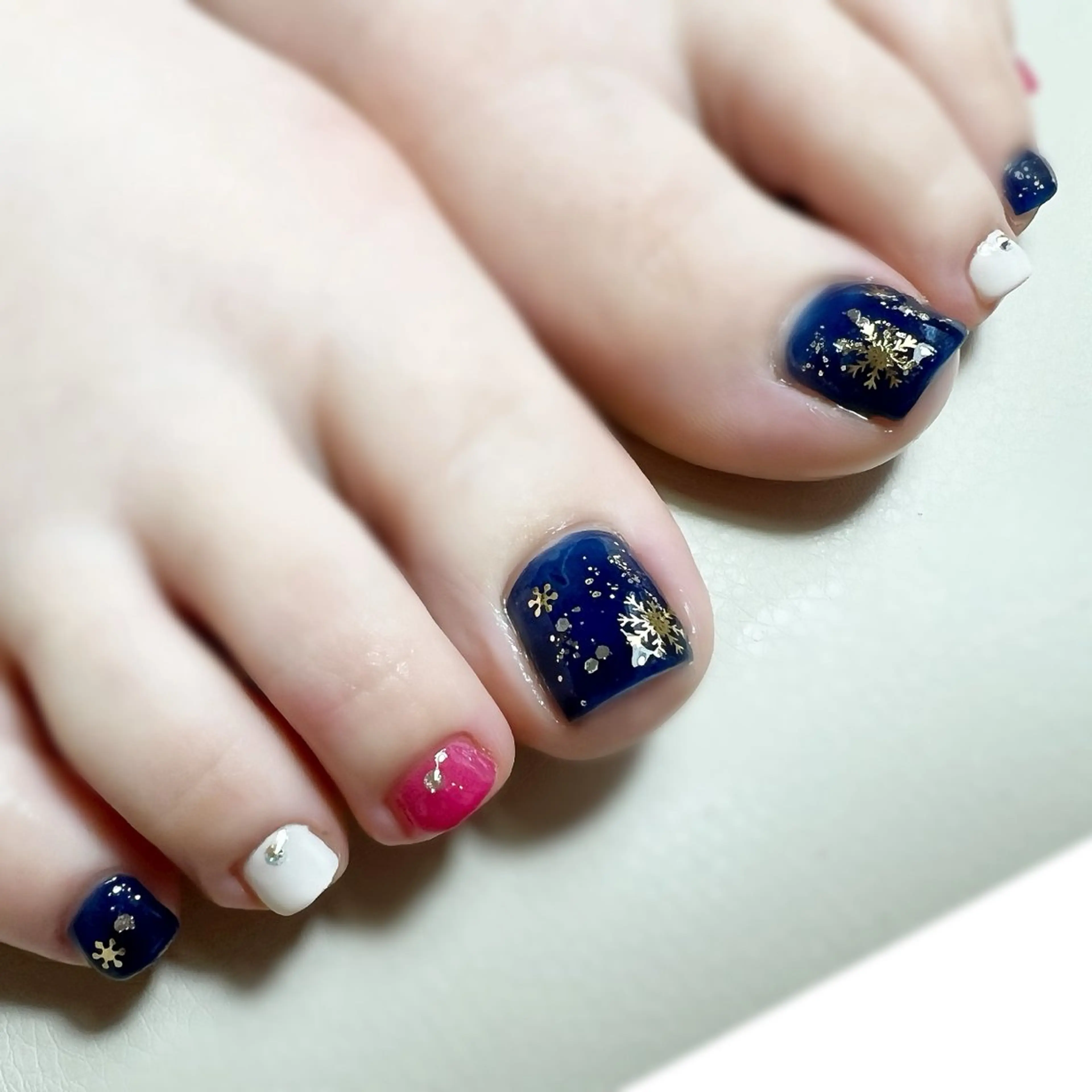 ネイル ハンドネイル フットネイル NAILsalon Laki(ラキ)のネイルデザイン