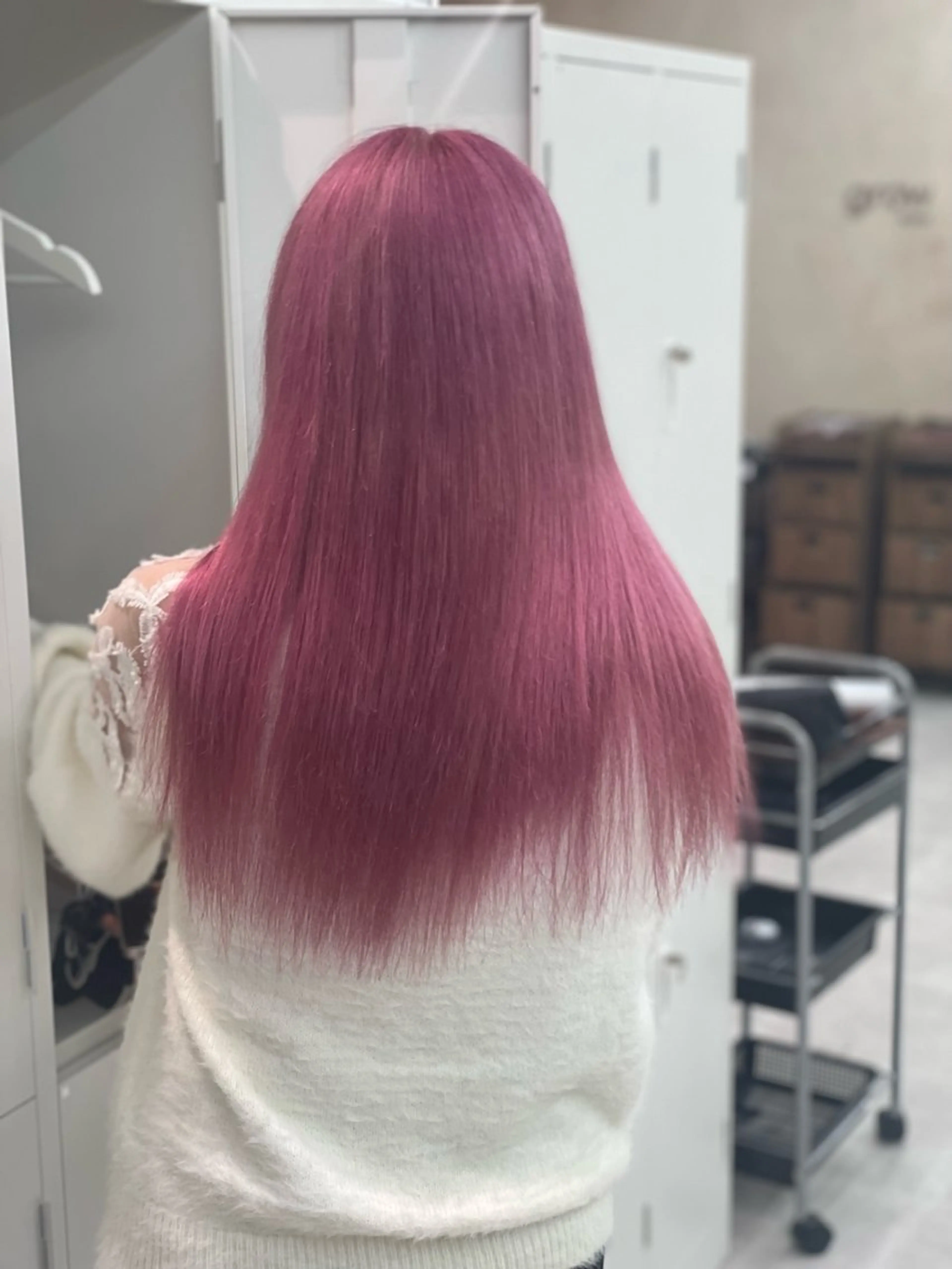 ロング カラー ショーヤ/ブリーチ /エクステのヘアスタイル