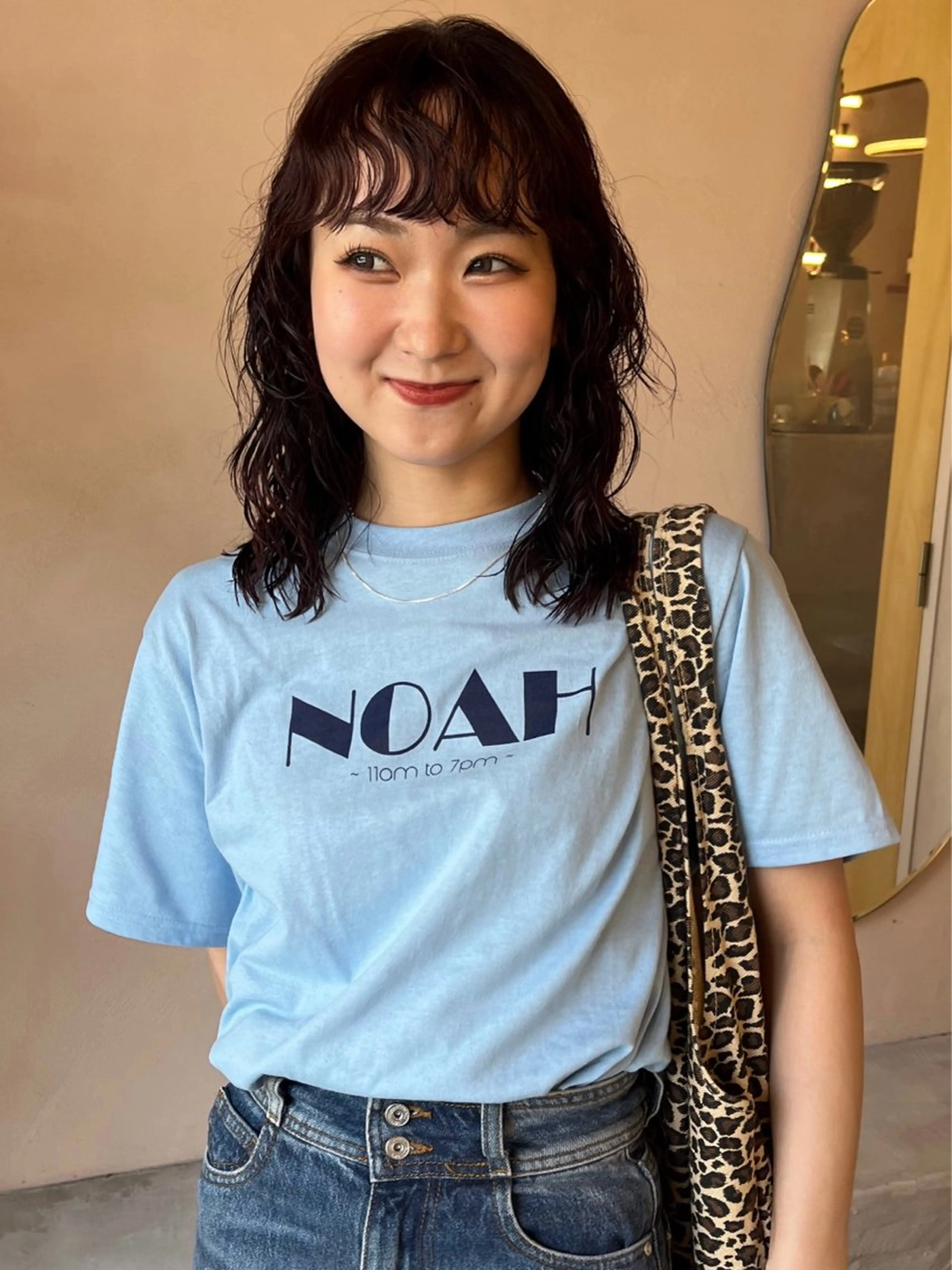 ミディアム パーマ ミディアムレイヤー ミディアムパーマ レイヤーカット レイヤーカット/ ハイトーン/mikiのヘアスタイル