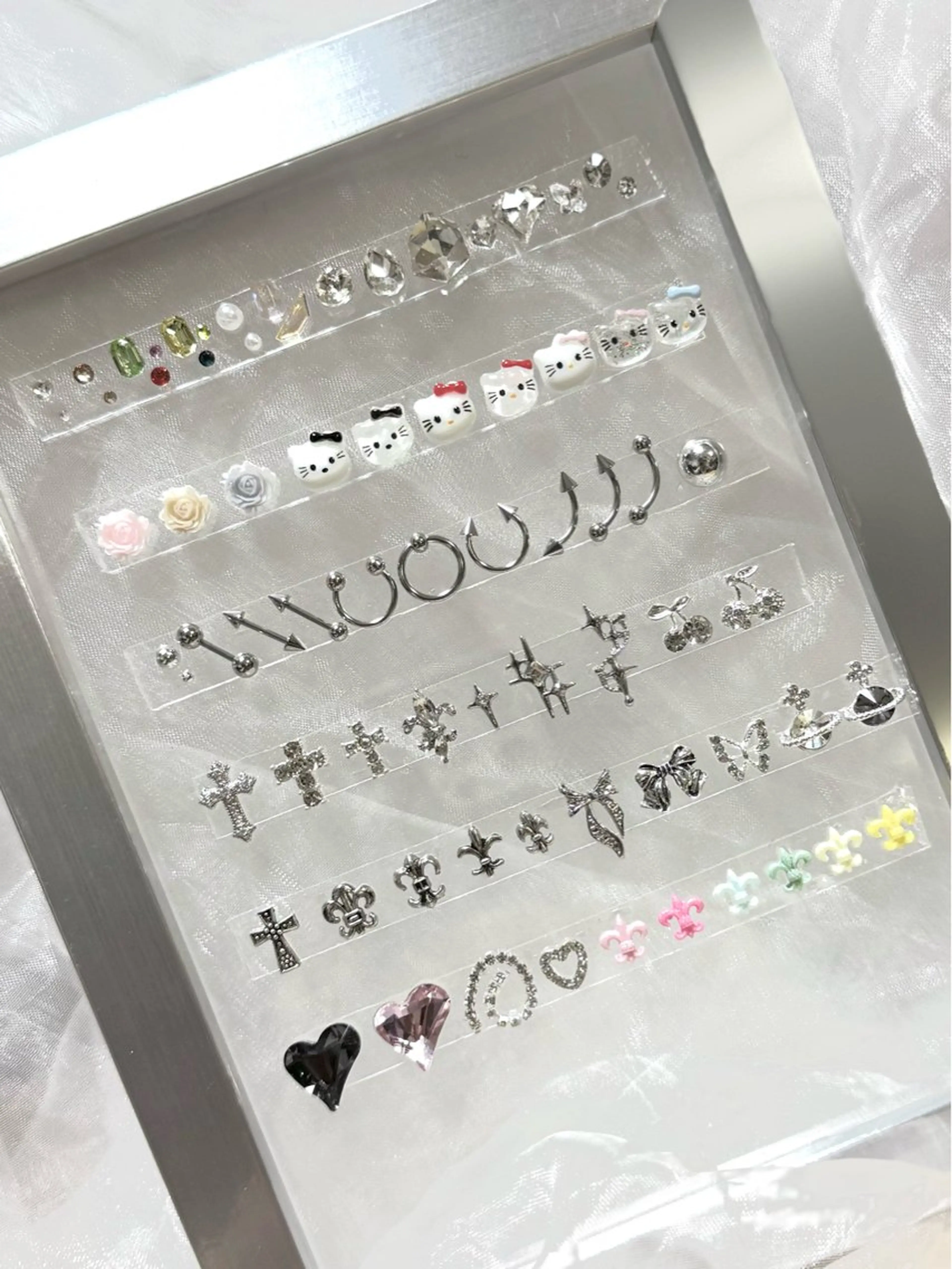 ネイル グラデーション ラメ(グリッター) ラメグラデーション マグネットネイル ニュアンスネイル kina Ｗ🦭のネイルデザイン