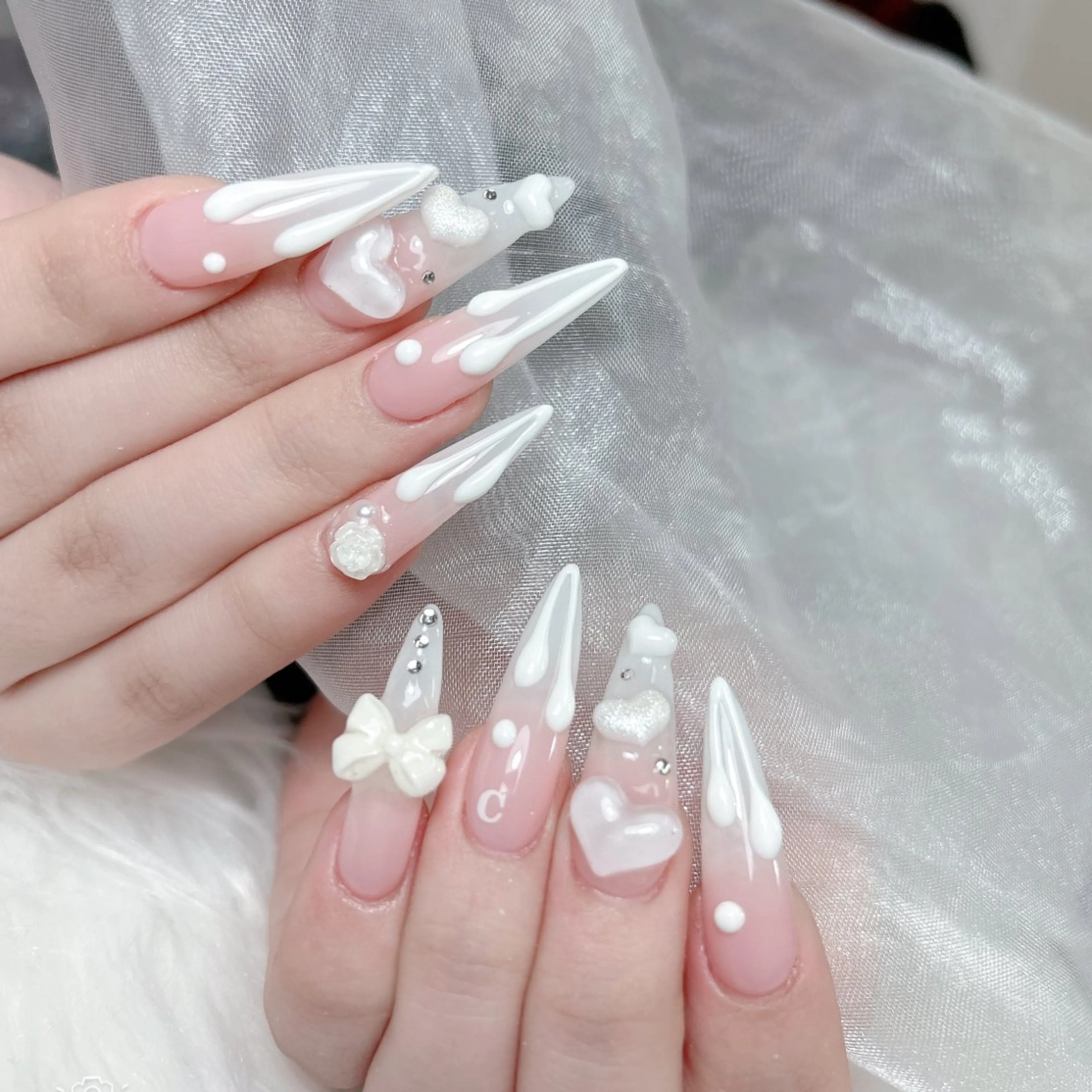 ネイル 成人式 キラキラネイル 大理石ネイル(マーブル) スカルプネイル 夏ネイル ハンドネイル MoMoA Nail ネイル長さ出し専門店のネイルデザイン