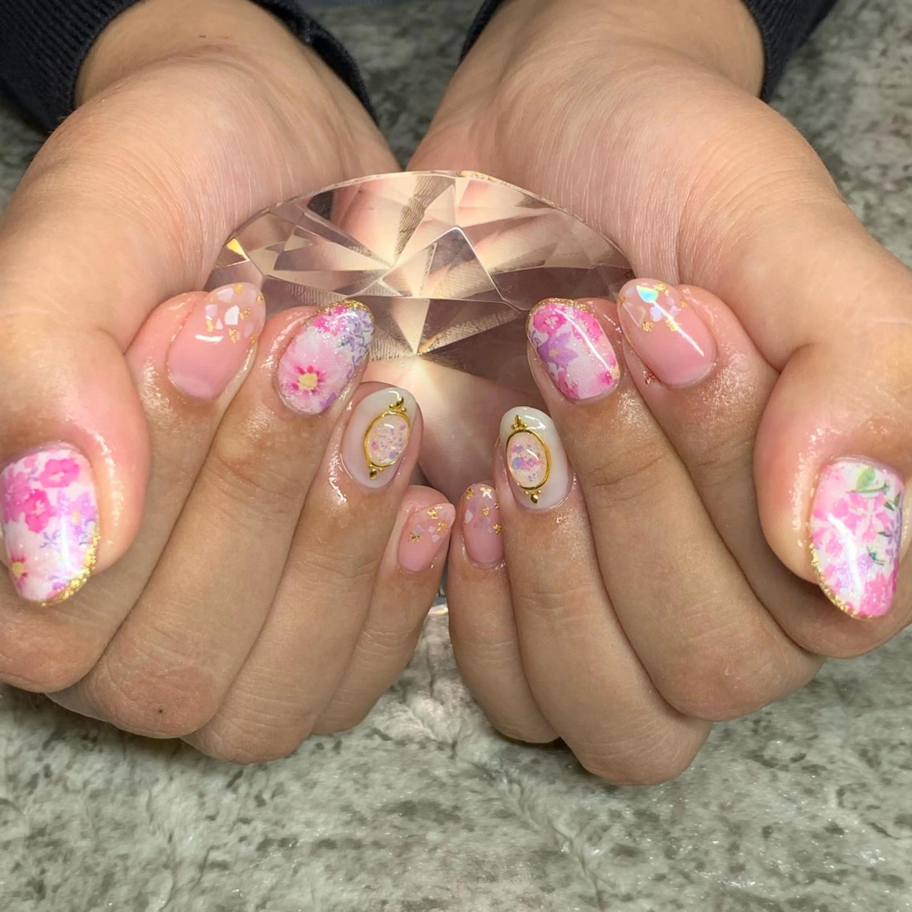 ネイル RuxuryNail ／RiAnnaのネイルデザイン