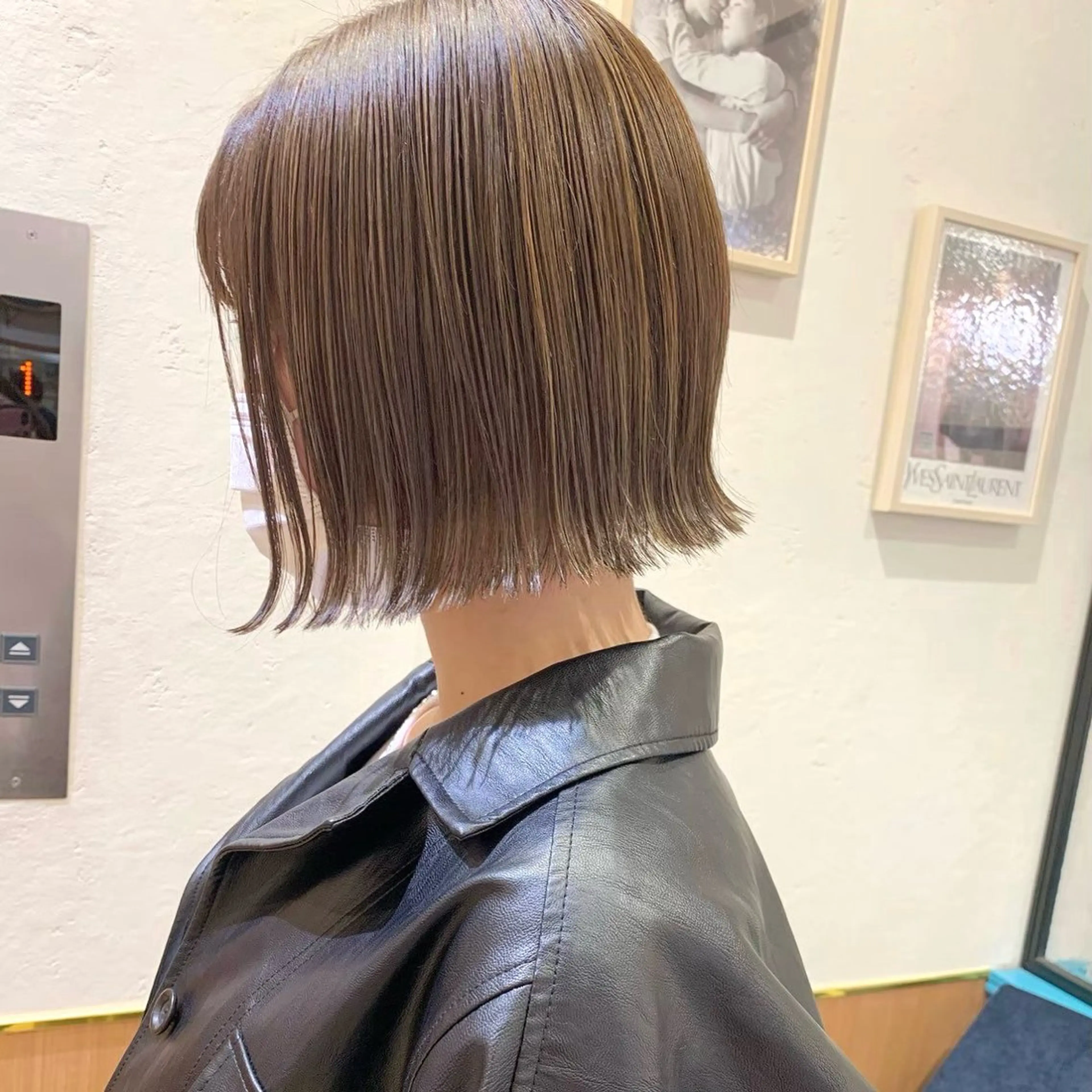 ミディアム ボブ 外ハネヘア カット ヘアカラー トリートメント ボブ/くびれボブ/ 髪質改善/Ru-kaのヘアスタイル