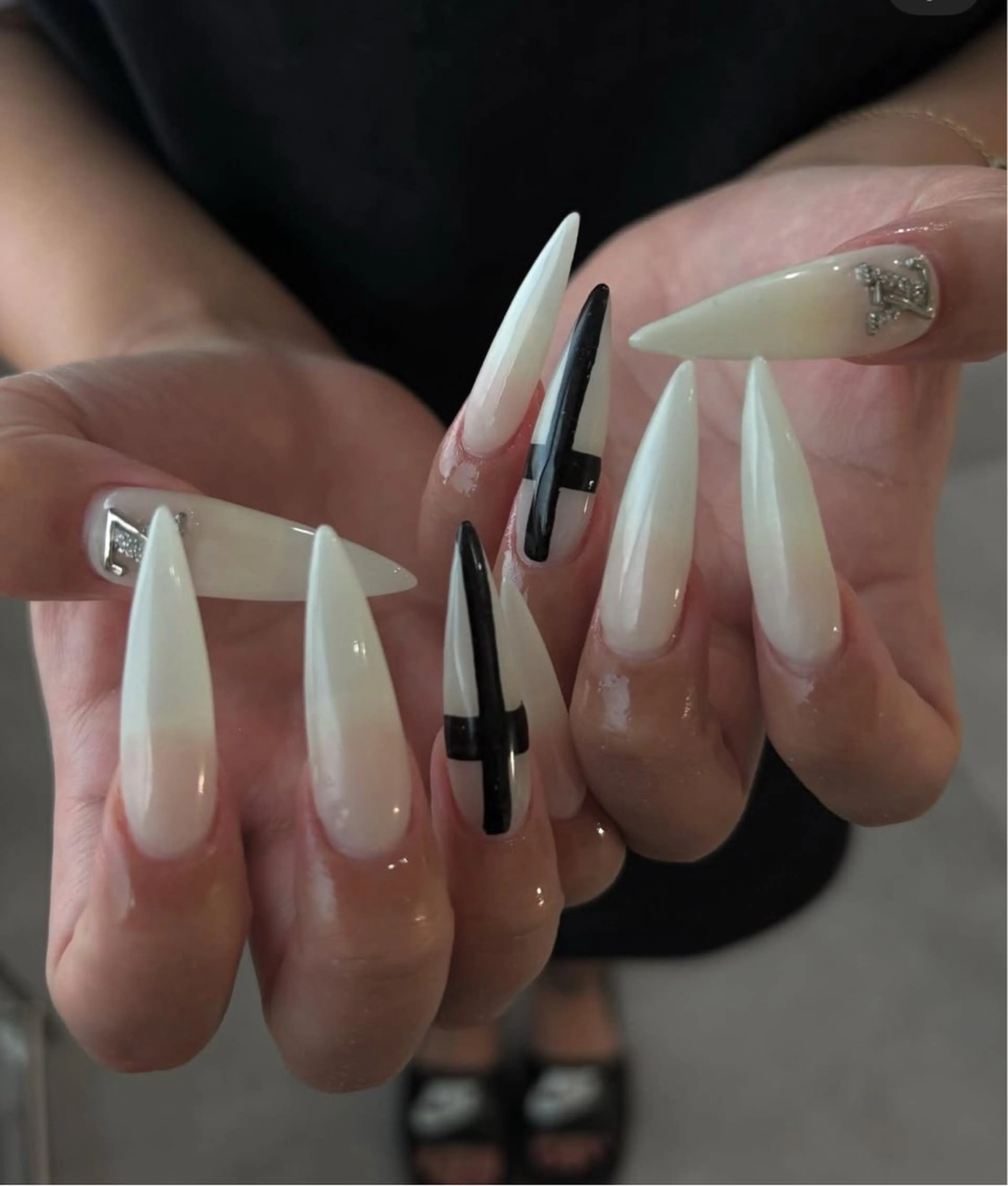 ネイル フレンチネイル グラデーション 韓国ネイル マグネットネイル シンプルネイル CoMo Nailのネイルデザイン