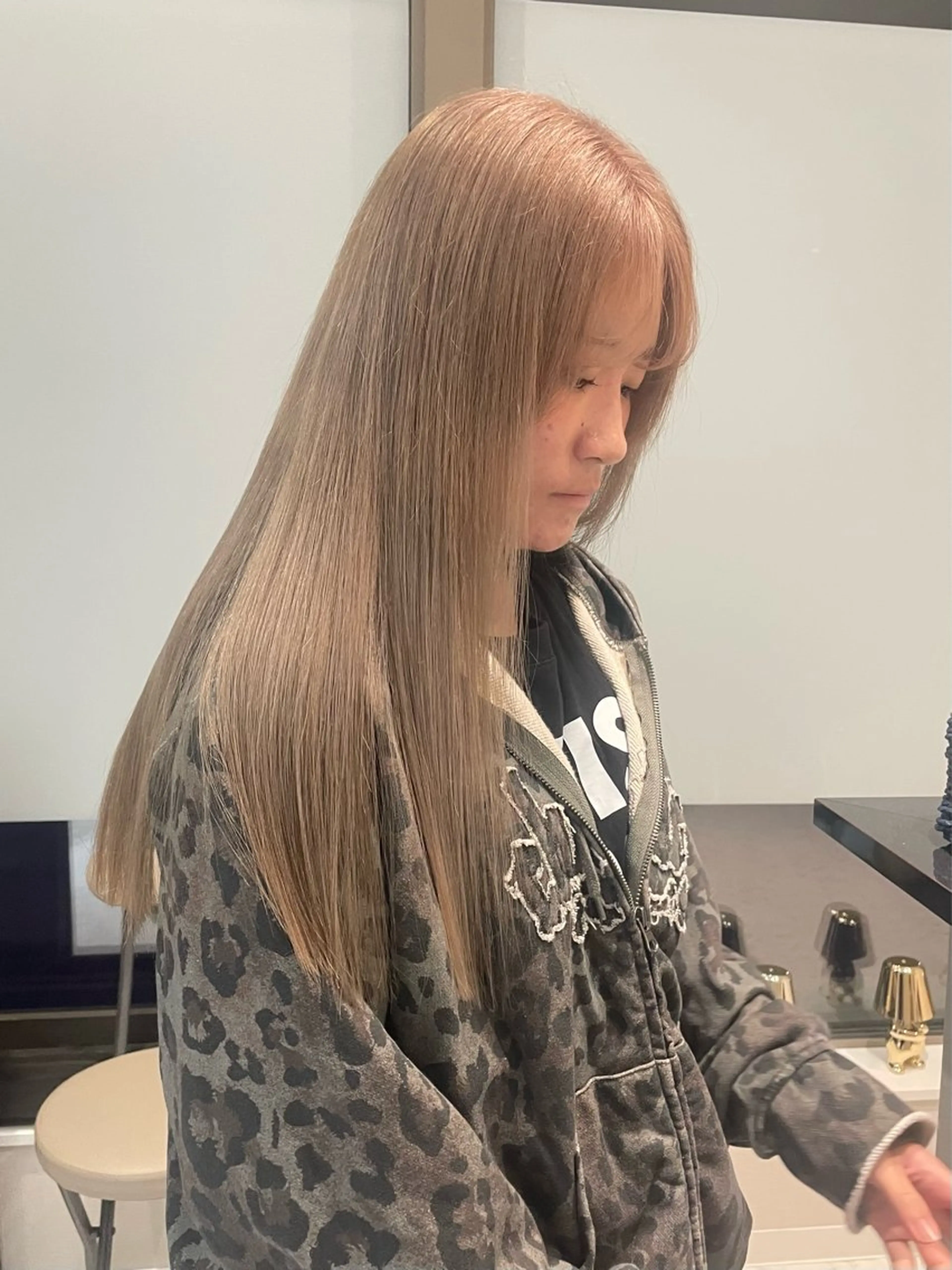 ロング カラー カット ヘアカラー moe🥣ﾚｲﾔｰ ｶｯﾄ/透明感ｶﾗｰのヘアスタイル