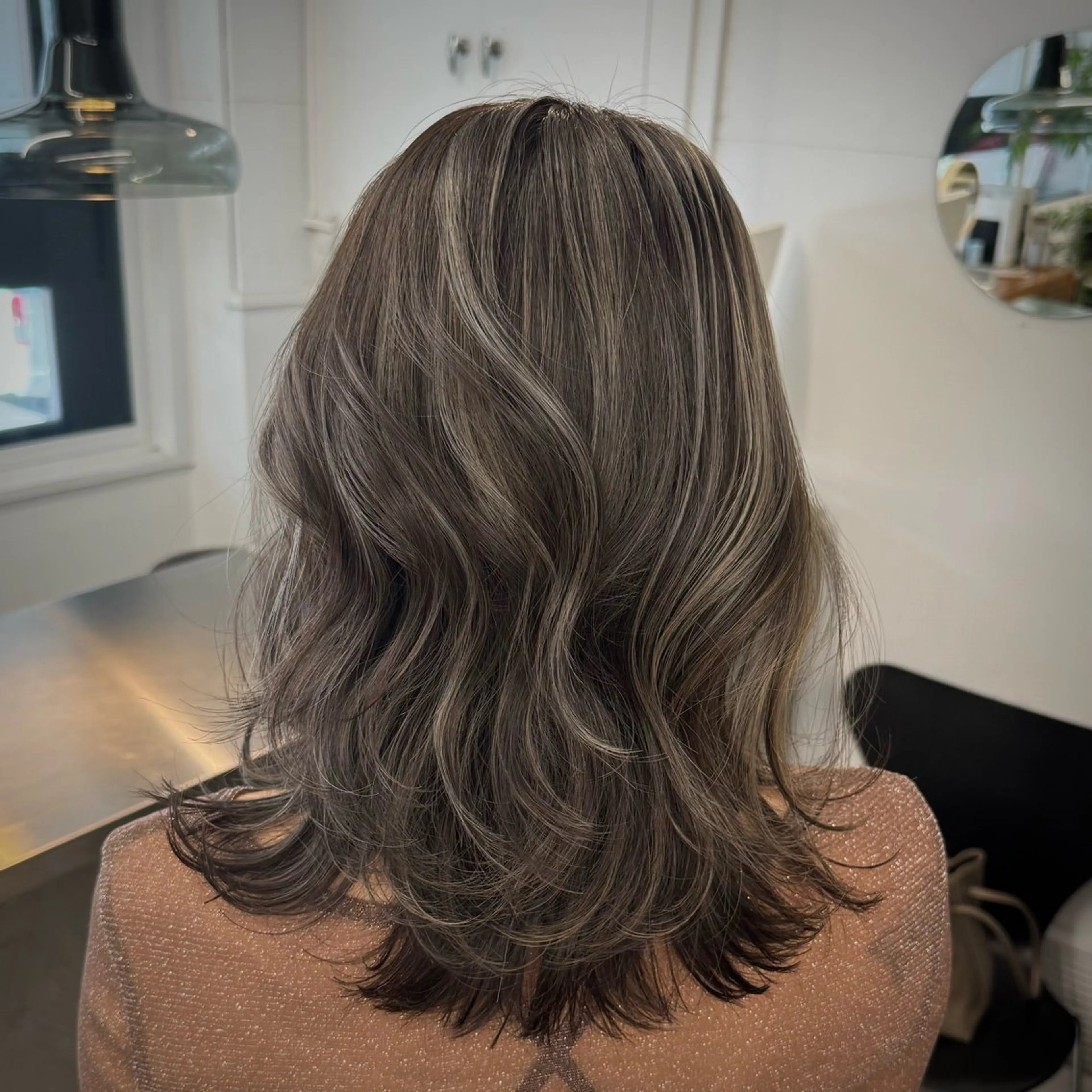 セミロング INORI @de2poのヘアスタイル