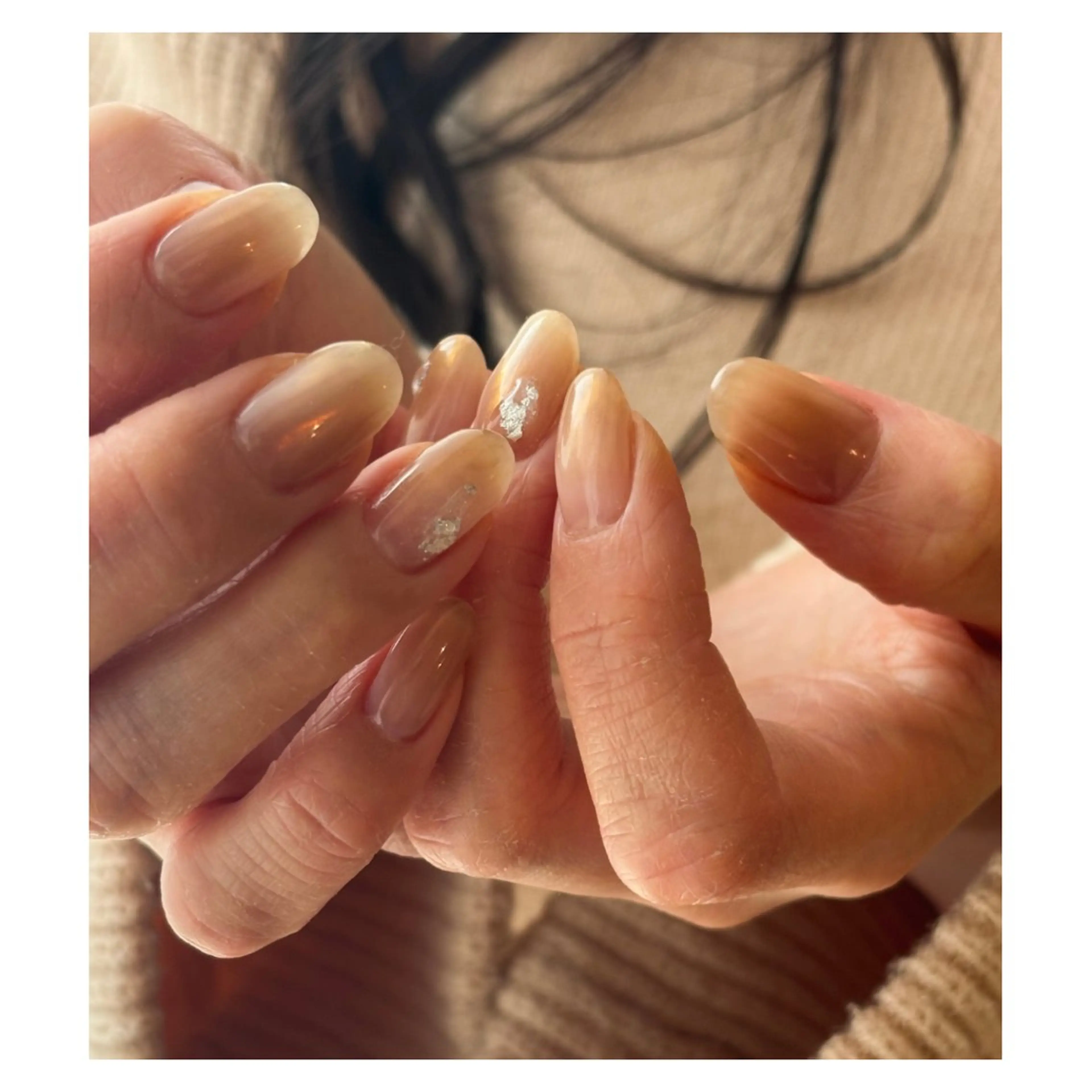 ネイル オーロラネイル ハンドネイル Elio 国泰寺のネイルデザイン