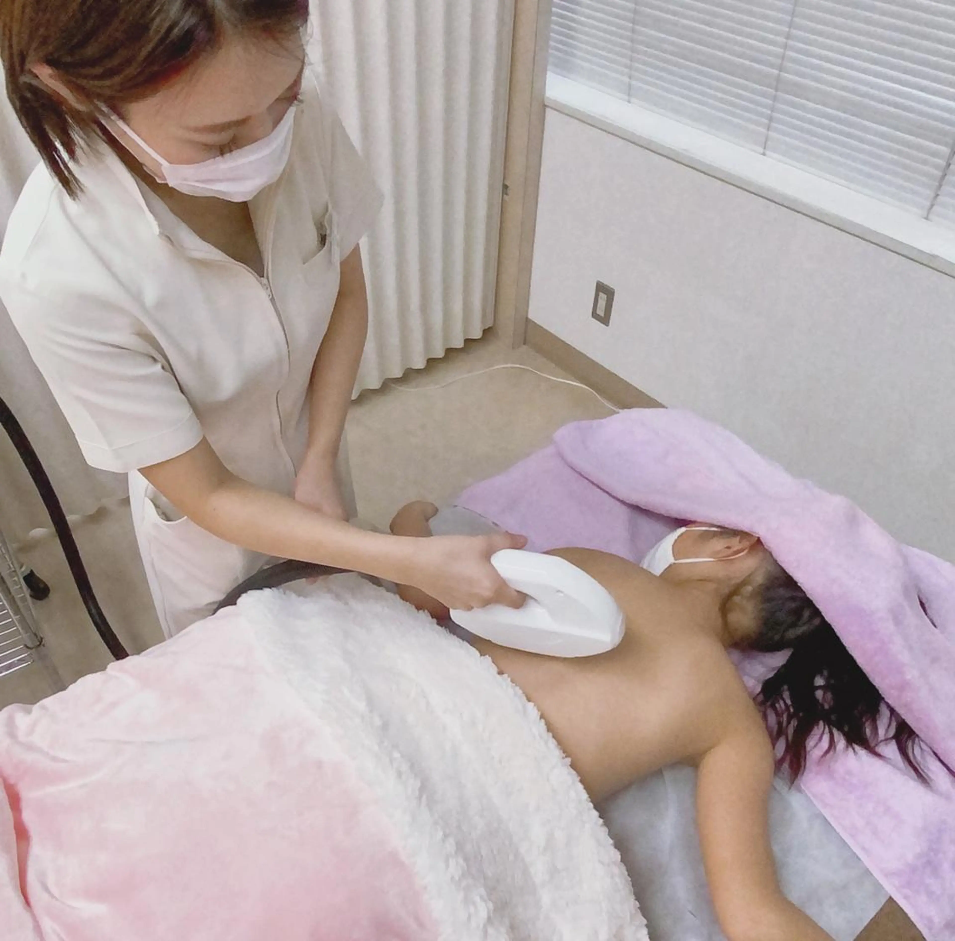 全身から3箇所セレクト脱毛🥳💕¥2000今なら両ワキ1回プレゼント🎁の写真