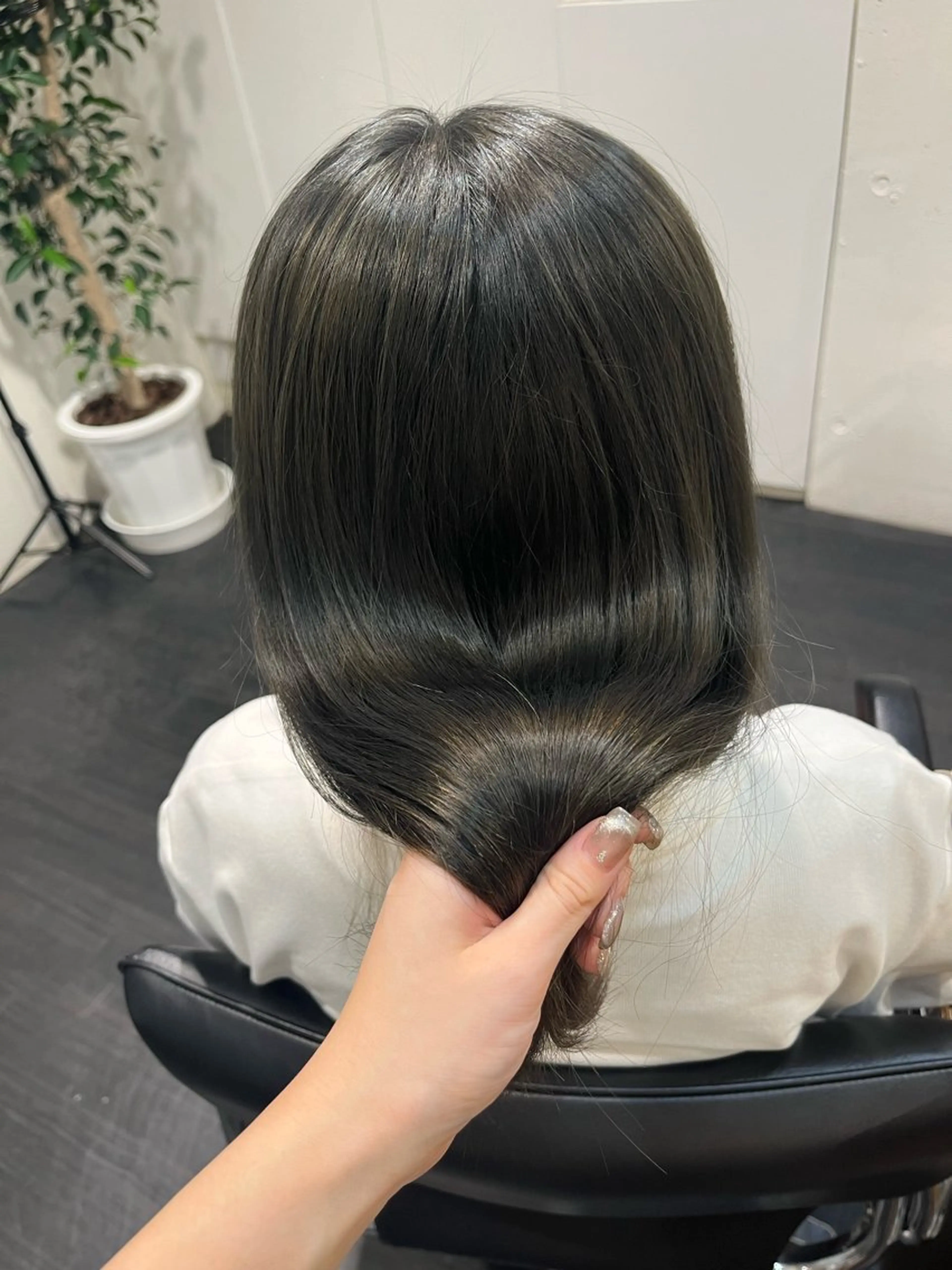 セミロング 細田 碧のヘアスタイル