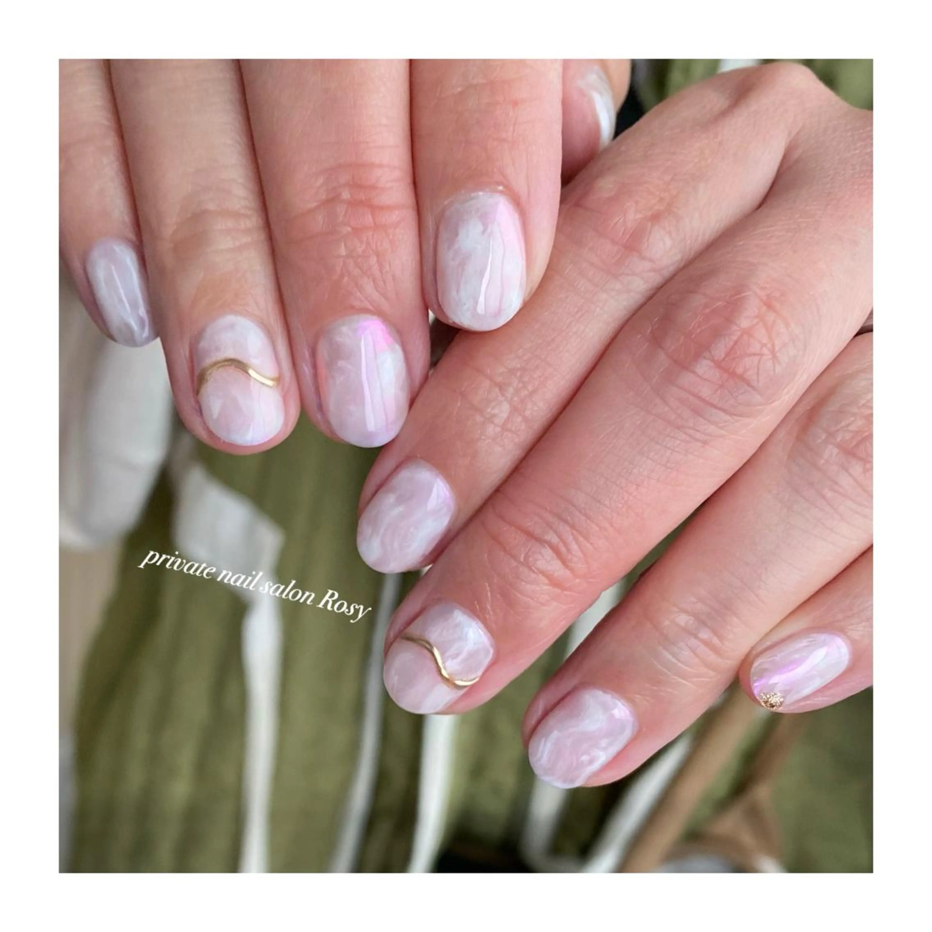 ネイル 🌹 𝕄𝕒𝕚のネイルデザイン