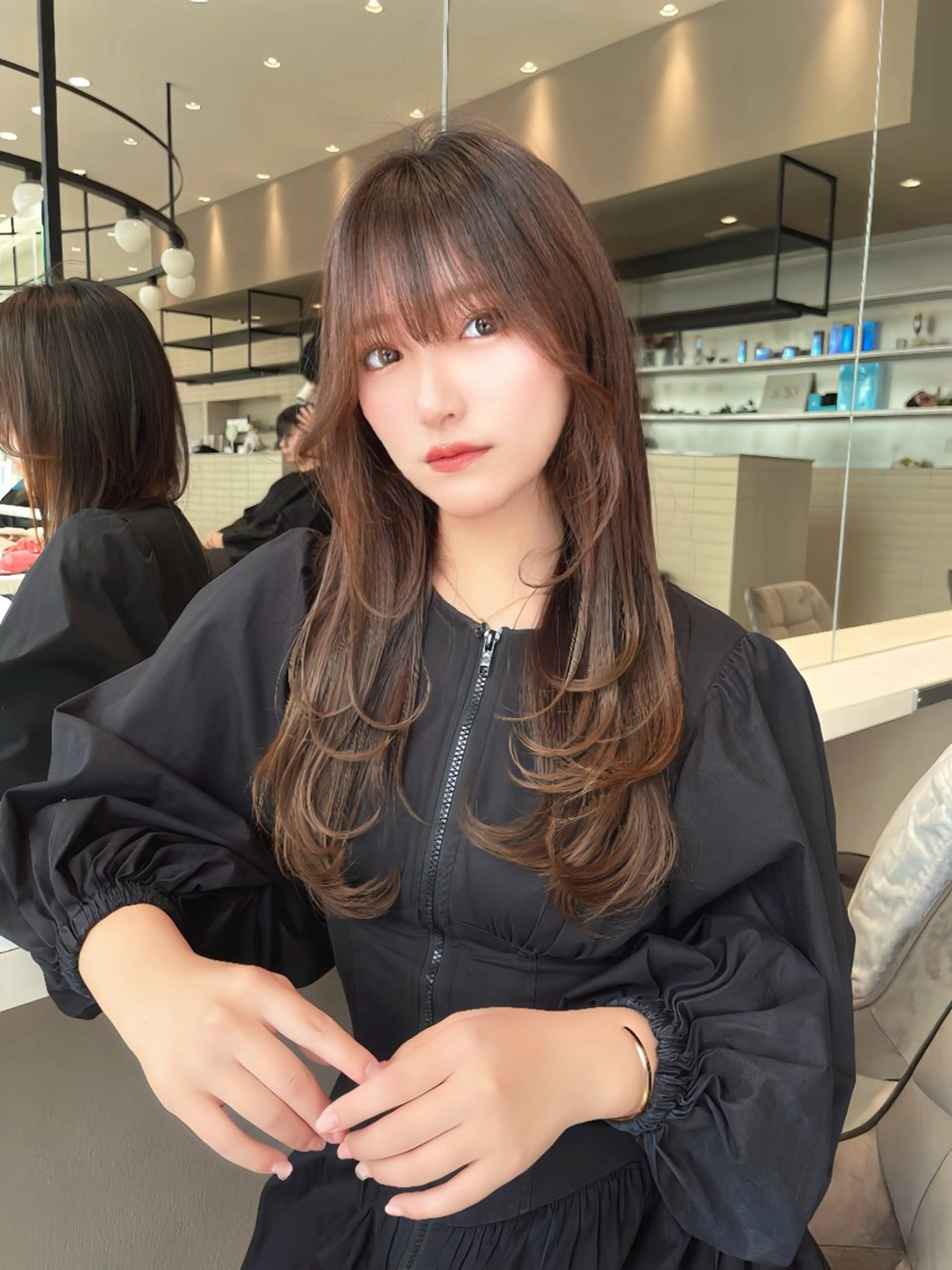 ロング レイヤー/髪質改善 /透け感カラー/艶髪のヘアスタイル