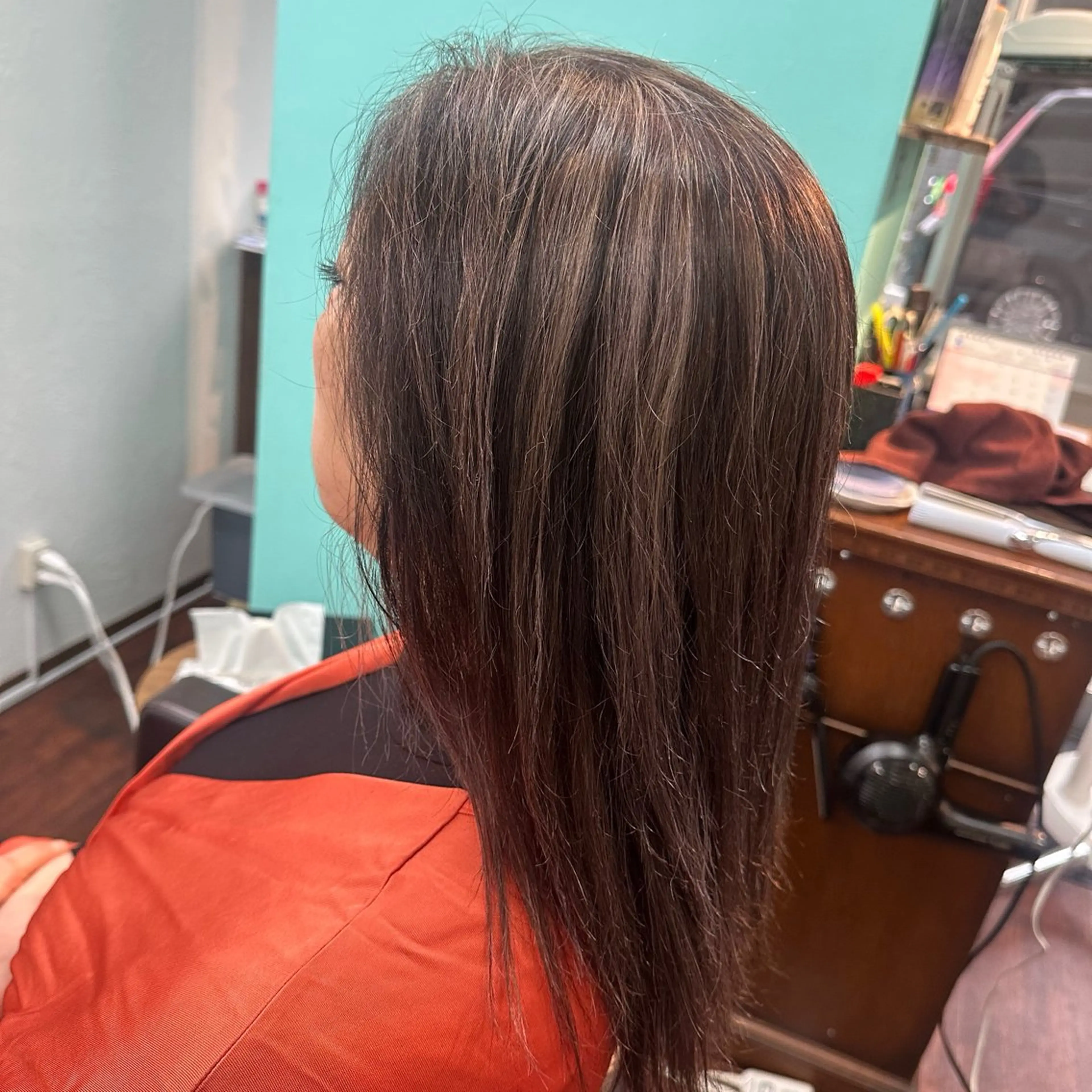 ロング 三原 友美のヘアスタイル